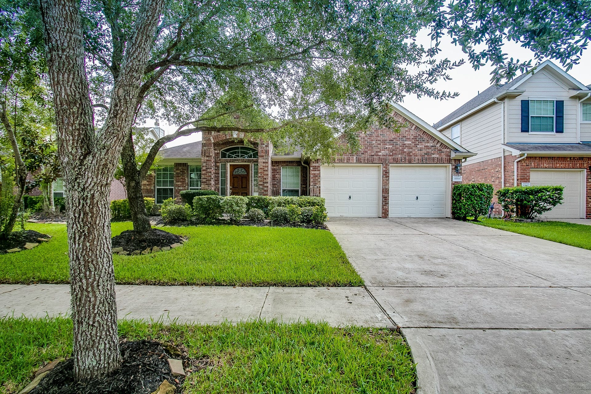 10914 Tattershall Lane, Missouri City, TX 77459 10914 Tattershall Lane, Missouri City, TX 77459
