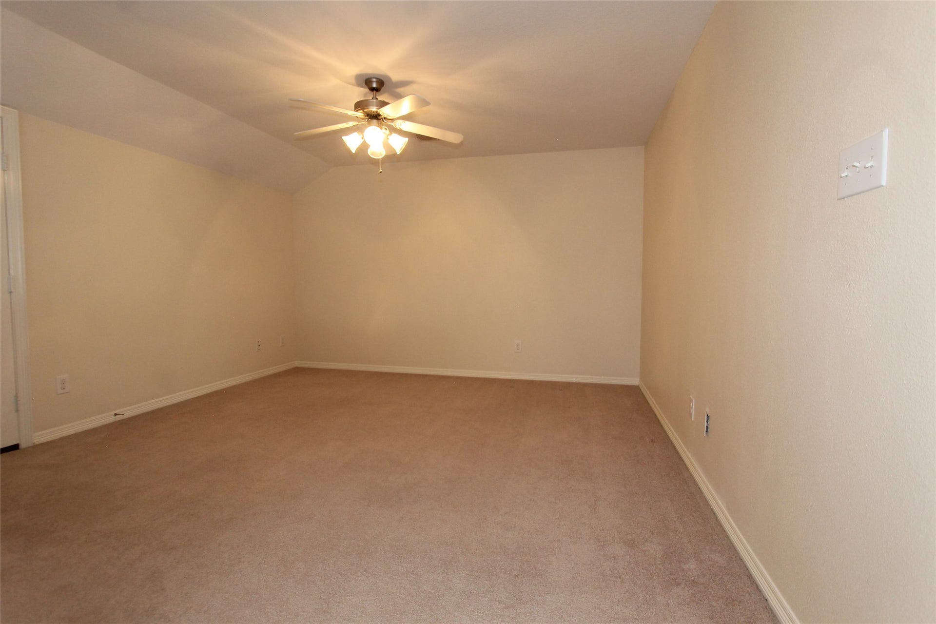 10930 Chazenwood Drive, Houston, TX 77064 10930 Chazenwood Drive, Houston, TX 77064