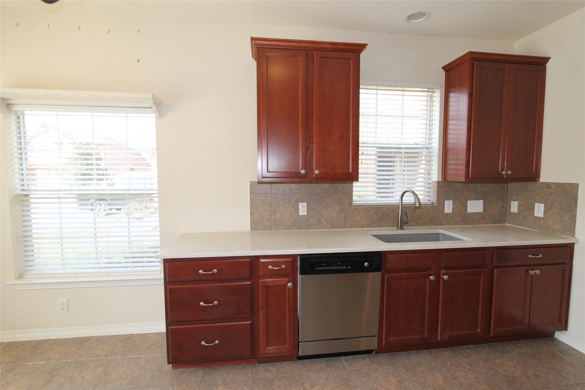 10930 Chazenwood Drive, Houston, TX 77064 10930 Chazenwood Drive, Houston, TX 77064