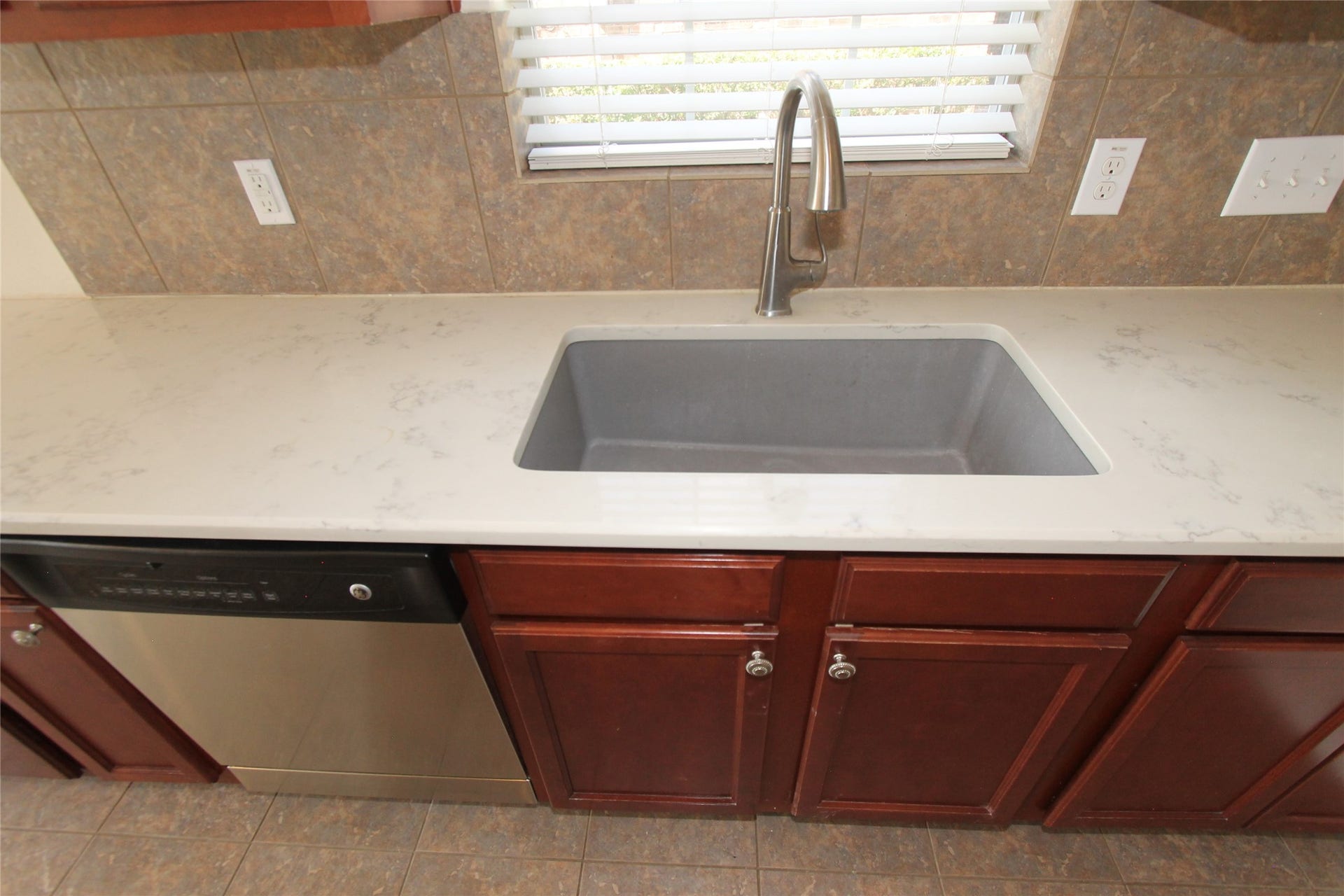 10930 Chazenwood Drive, Houston, TX 77064 10930 Chazenwood Drive, Houston, TX 77064