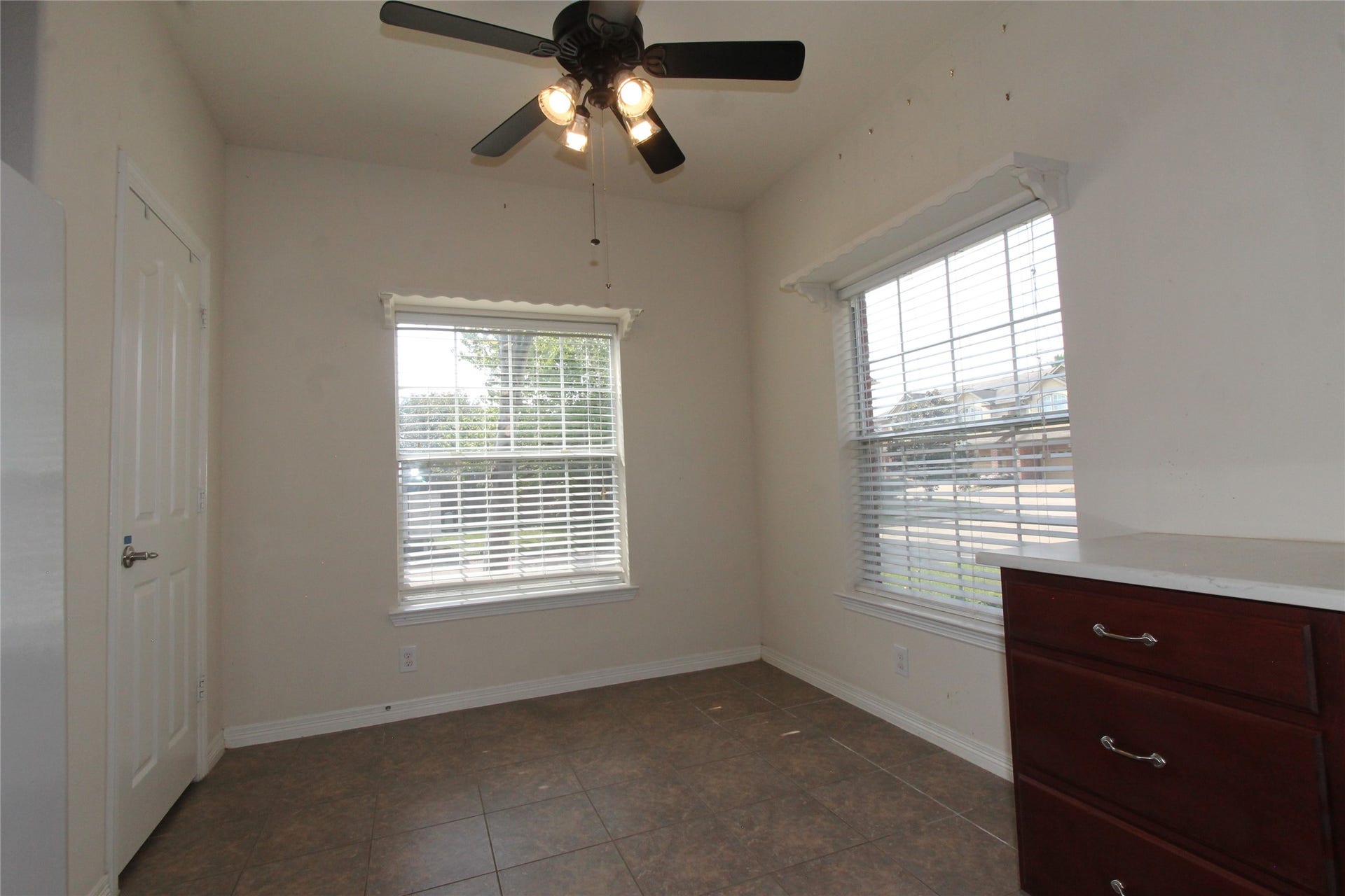 10930 Chazenwood Drive, Houston, TX 77064 10930 Chazenwood Drive, Houston, TX 77064