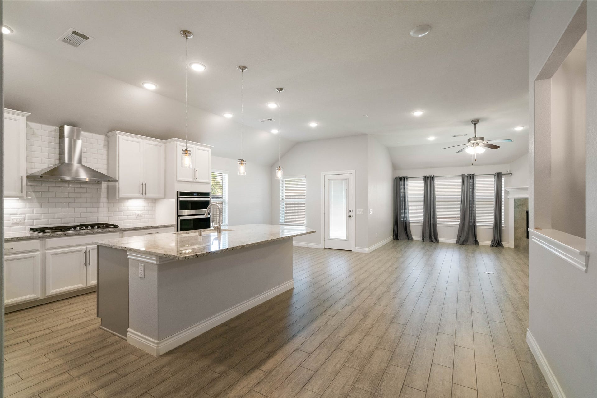 67 Pioneer Canyon Place, Tomball, TX 77375 67 Pioneer Canyon Place, Tomball, TX 77375