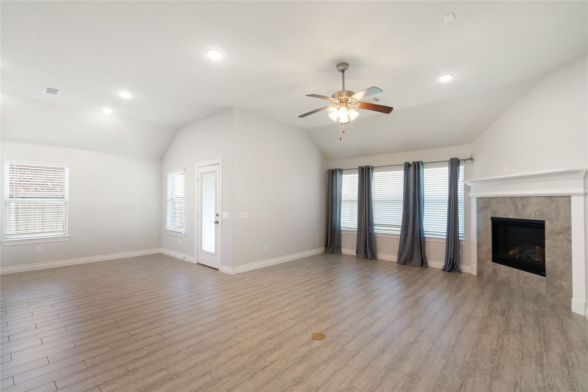 67 Pioneer Canyon Place, Tomball, TX 77375 67 Pioneer Canyon Place, Tomball, TX 77375