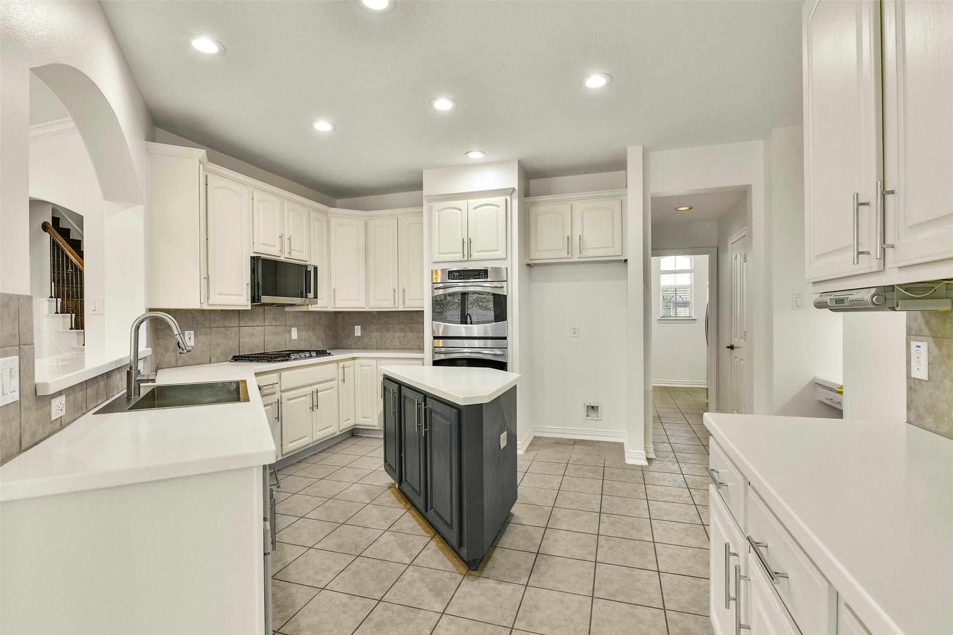 2806 Capecrest Drive, Pearland, TX 77584 2806 Capecrest Drive, Pearland, TX 77584