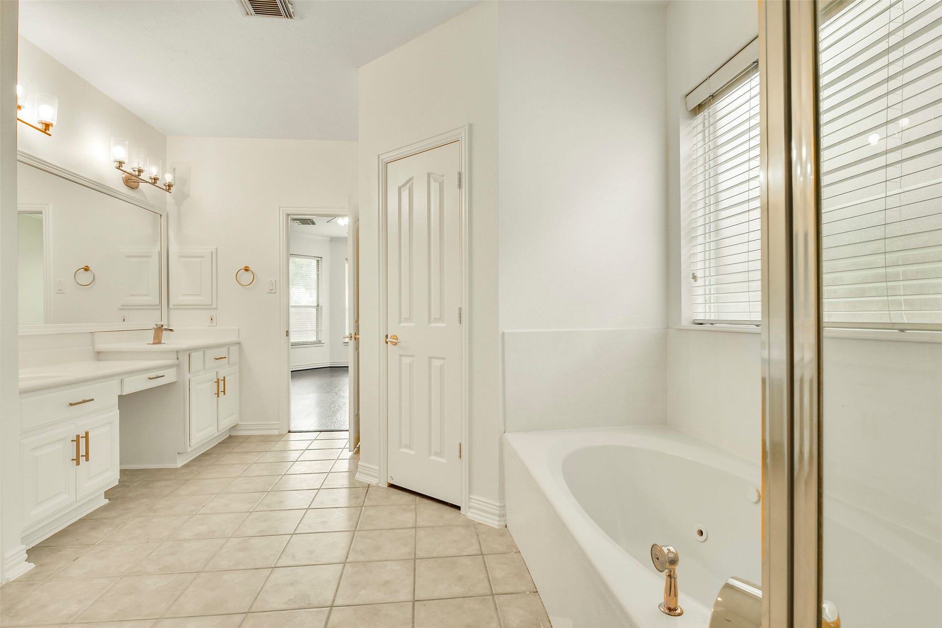 2806 Capecrest Drive, Pearland, TX 77584 2806 Capecrest Drive, Pearland, TX 77584