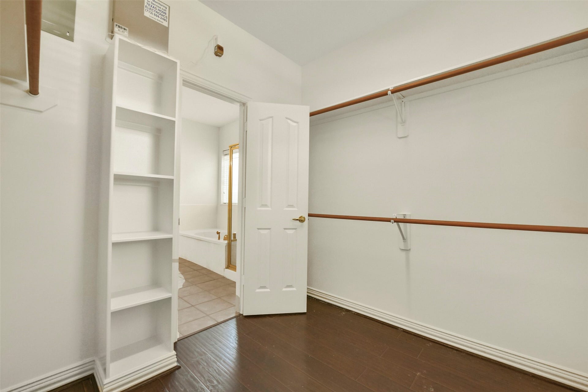 2806 Capecrest Drive, Pearland, TX 77584 2806 Capecrest Drive, Pearland, TX 77584
