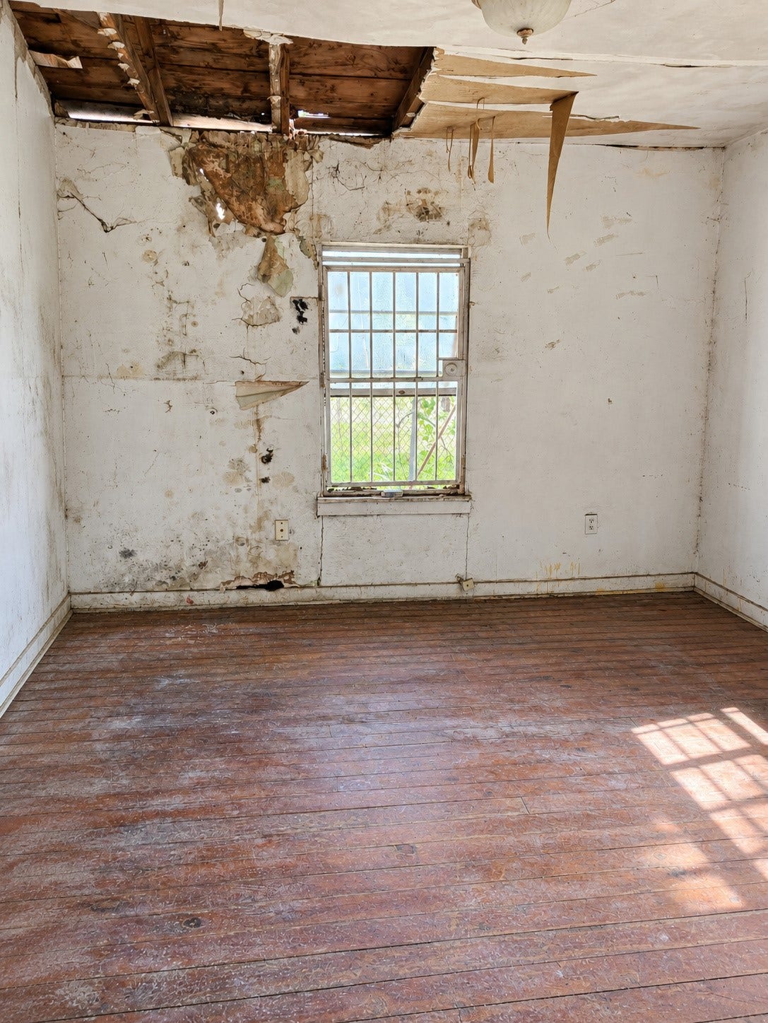2305 Elysian Street, Houston, TX 77026 2305 Elysian Street, Houston, TX 77026