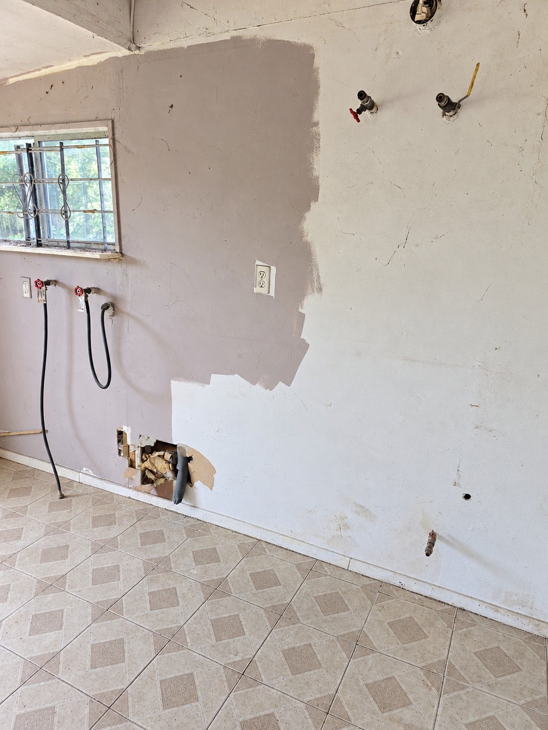 2305 Elysian Street, Houston, TX 77026 2305 Elysian Street, Houston, TX 77026