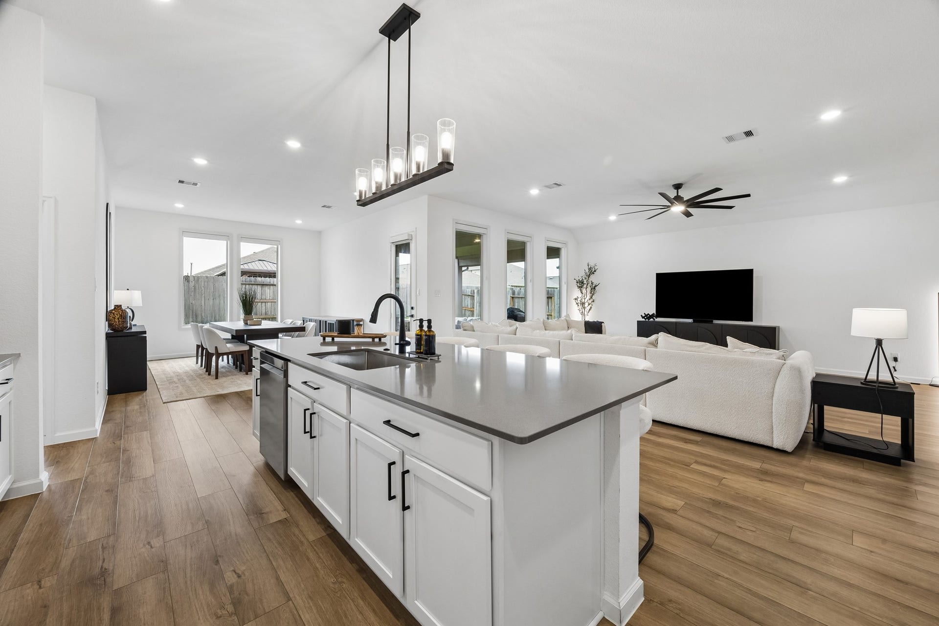 2118 Cottage Bridge Road, League City, TX 77573 Another view of the kitchen island.
