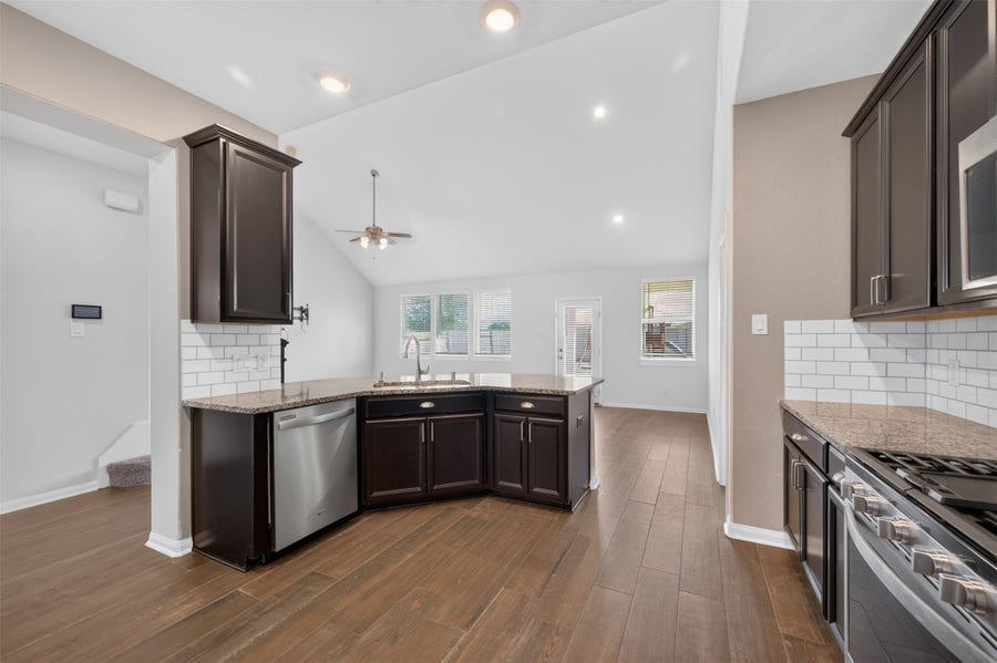 Property photo for 10505 Clouds Rest Drive, Iowa Colony, TX