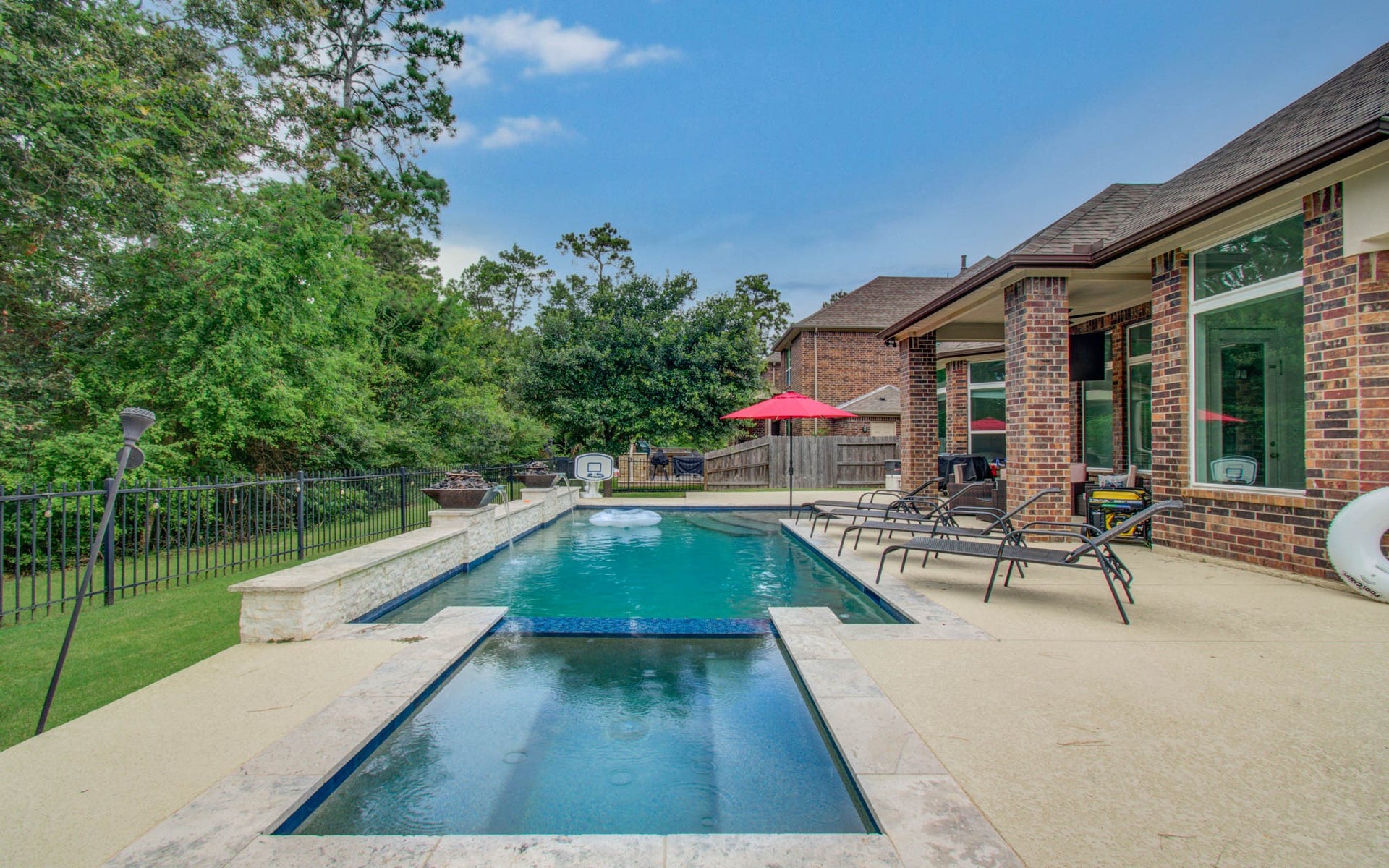 13812 N Lake Branch Lane, Houston, TX 77044