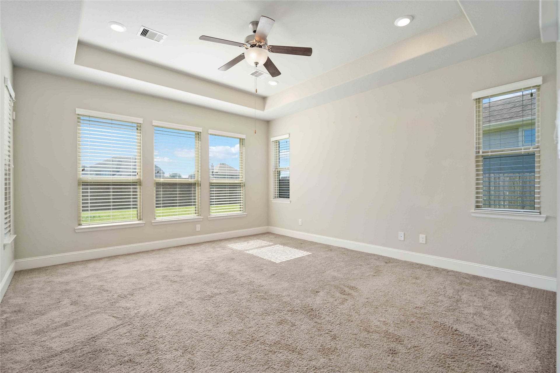 2710 Big Vine Court, Missouri City, TX 77459 Primary bedroom with tray ceilings!