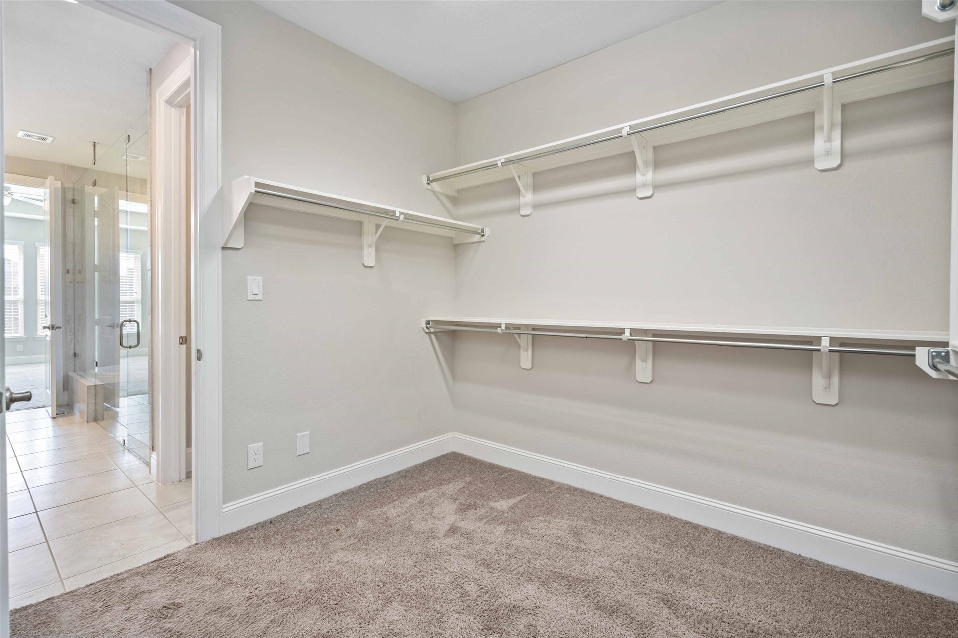 2710 Big Vine Court, Missouri City, TX 77459 Large primary closet