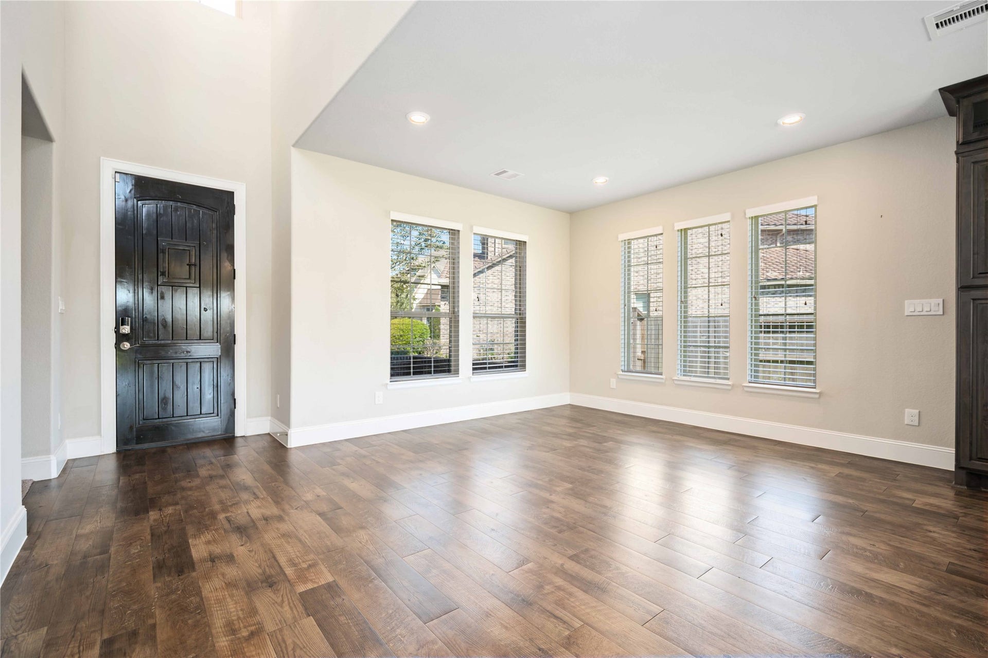 2710 Big Vine Court, Missouri City, TX 77459 Large formal dining space!