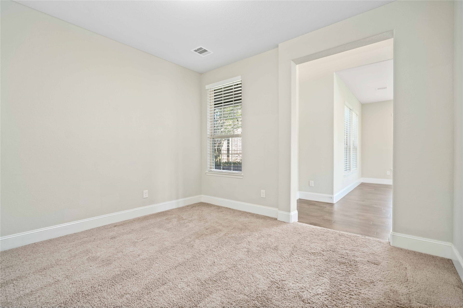 2710 Big Vine Court, Missouri City, TX 77459 Study near entry!