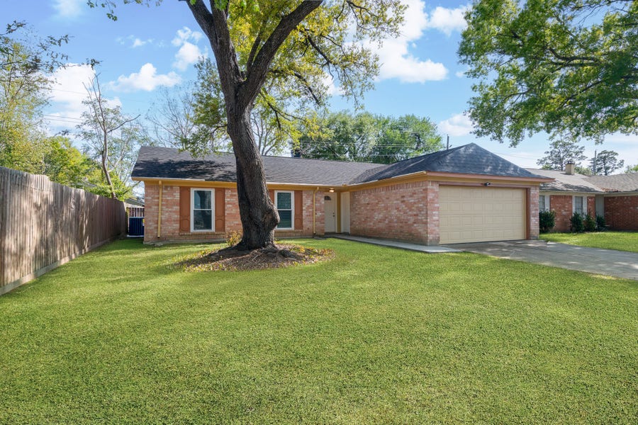 Property photo for 2510 Marble Falls Drive, Spring, TX