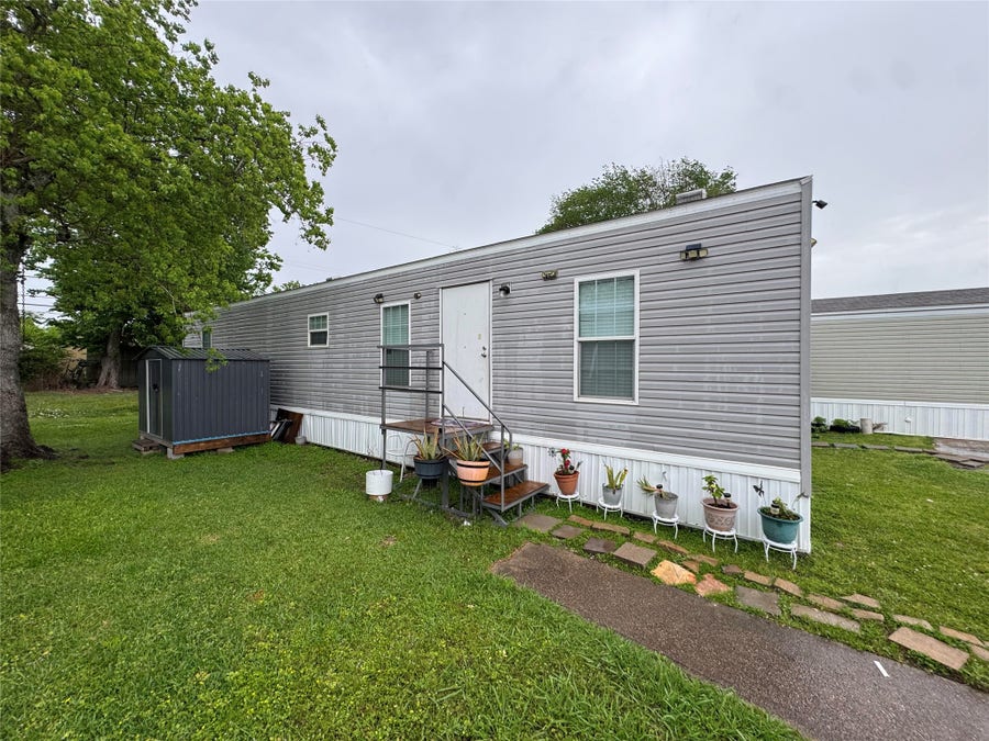 Property photo for 5100 Allen Genoa Road, #42, Pasadena, TX