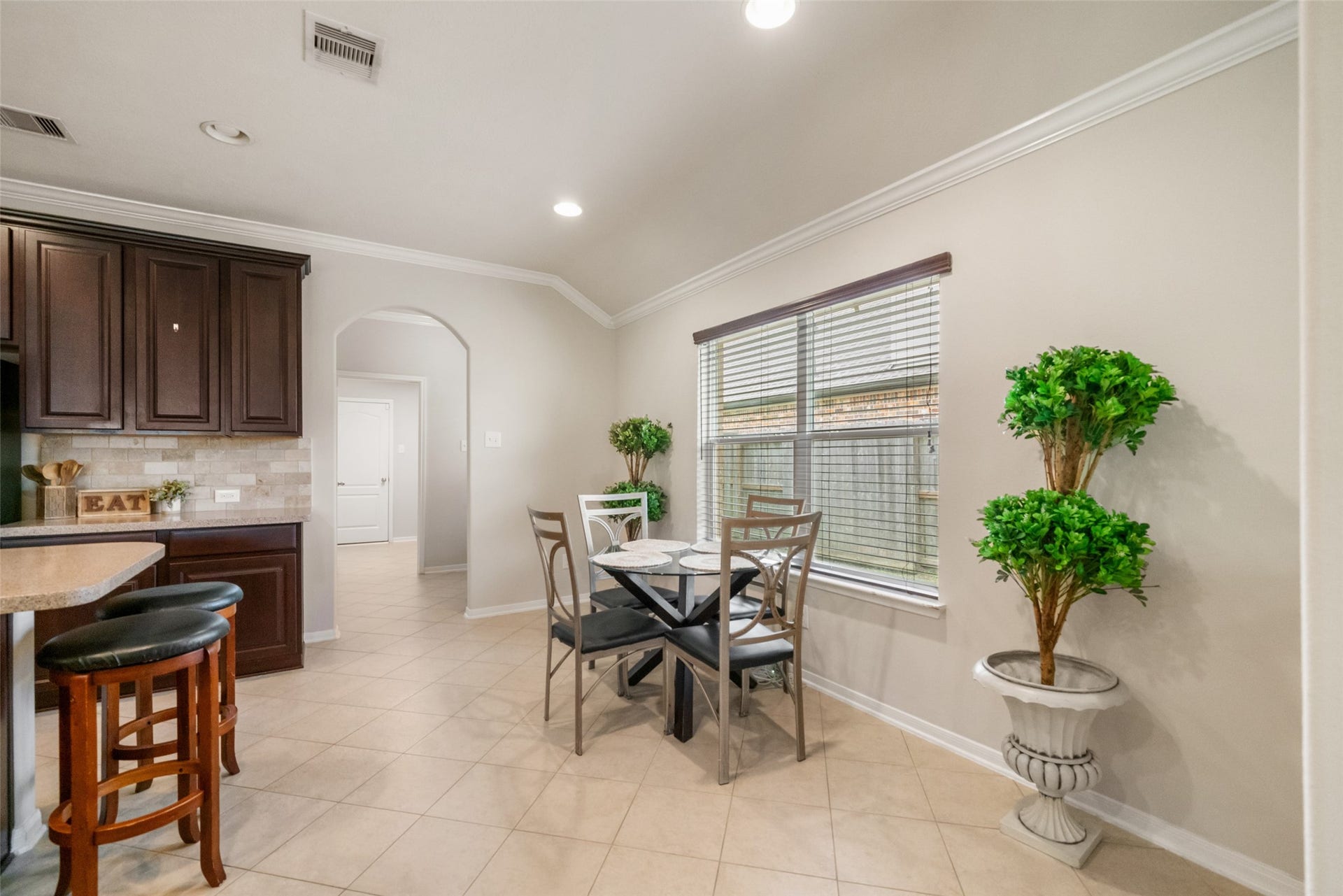 1714 Brighton Brook Lane, Pearland, TX 77581