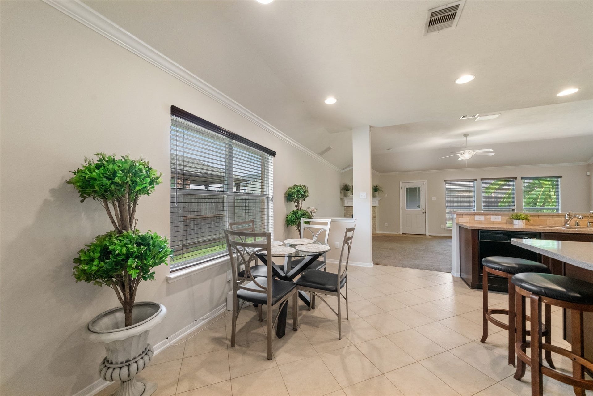 1714 Brighton Brook Lane, Pearland, TX 77581