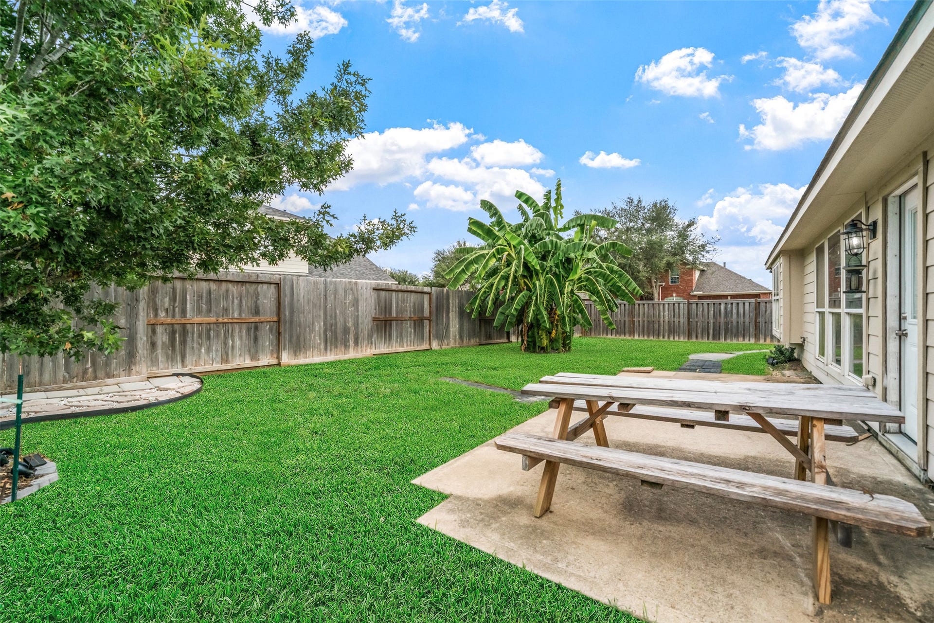 1714 Brighton Brook Lane, Pearland, TX 77581