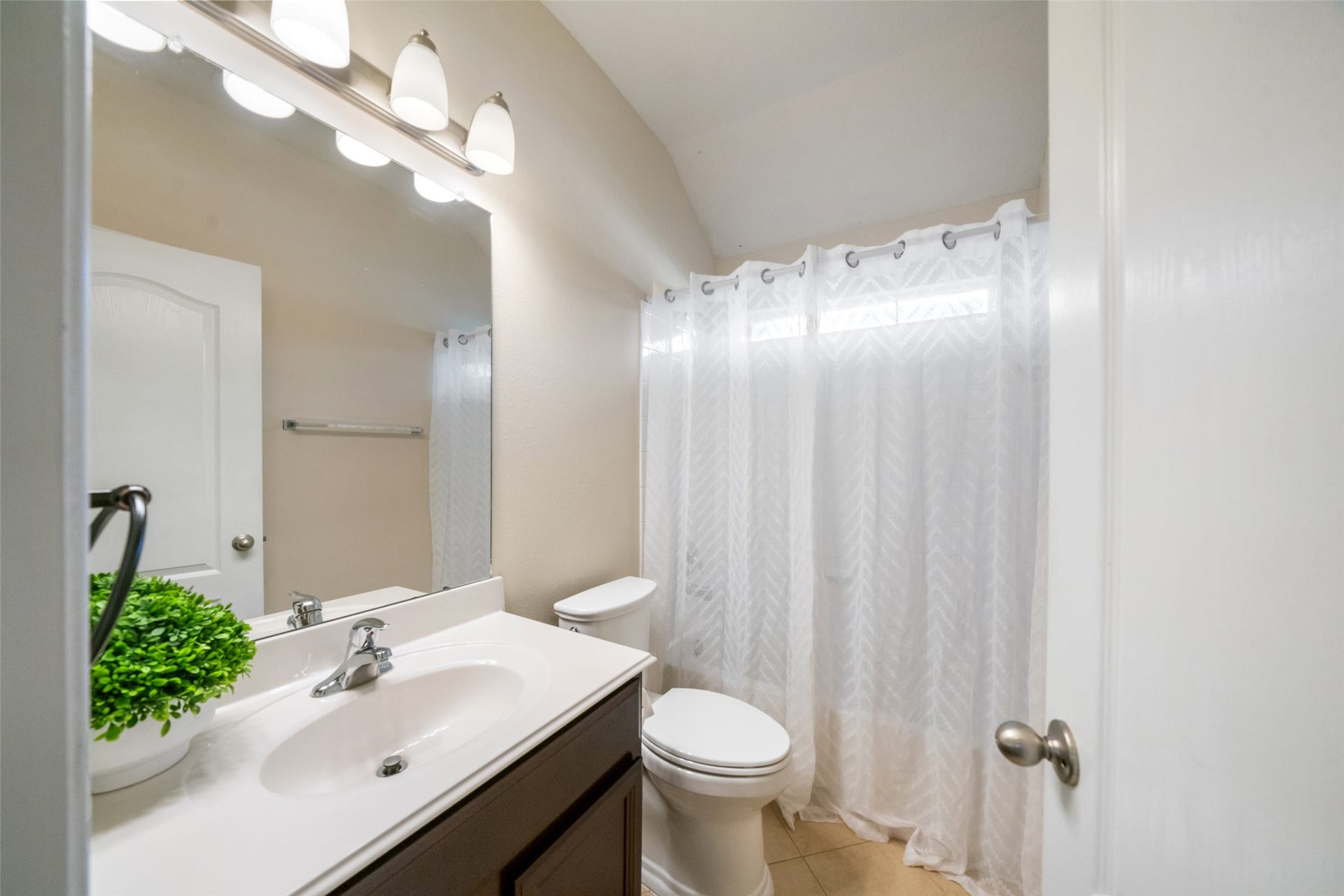 1714 Brighton Brook Lane, Pearland, TX 77581