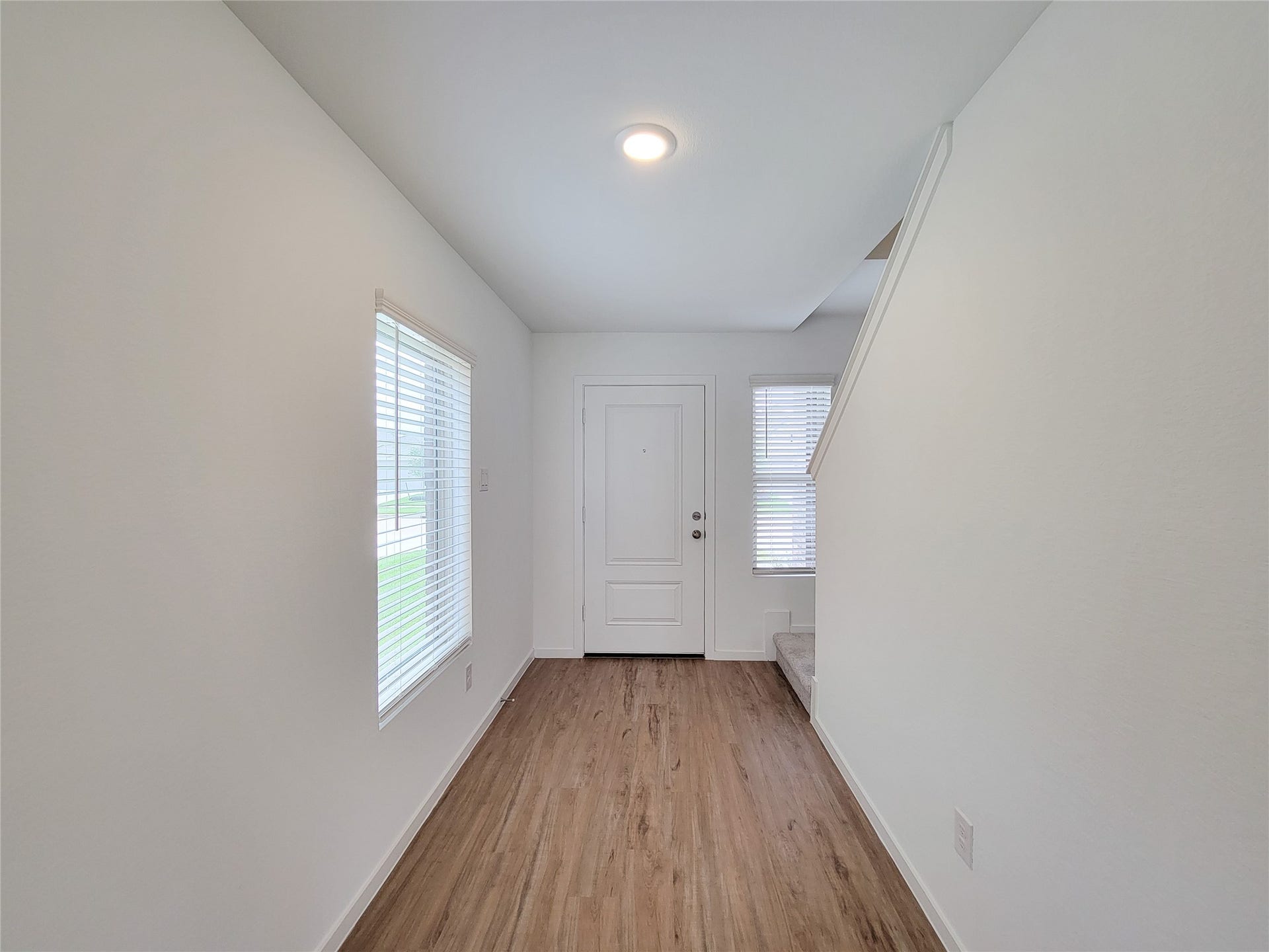 3038 Pensacola Drive, Katy, TX 77493 Entryway