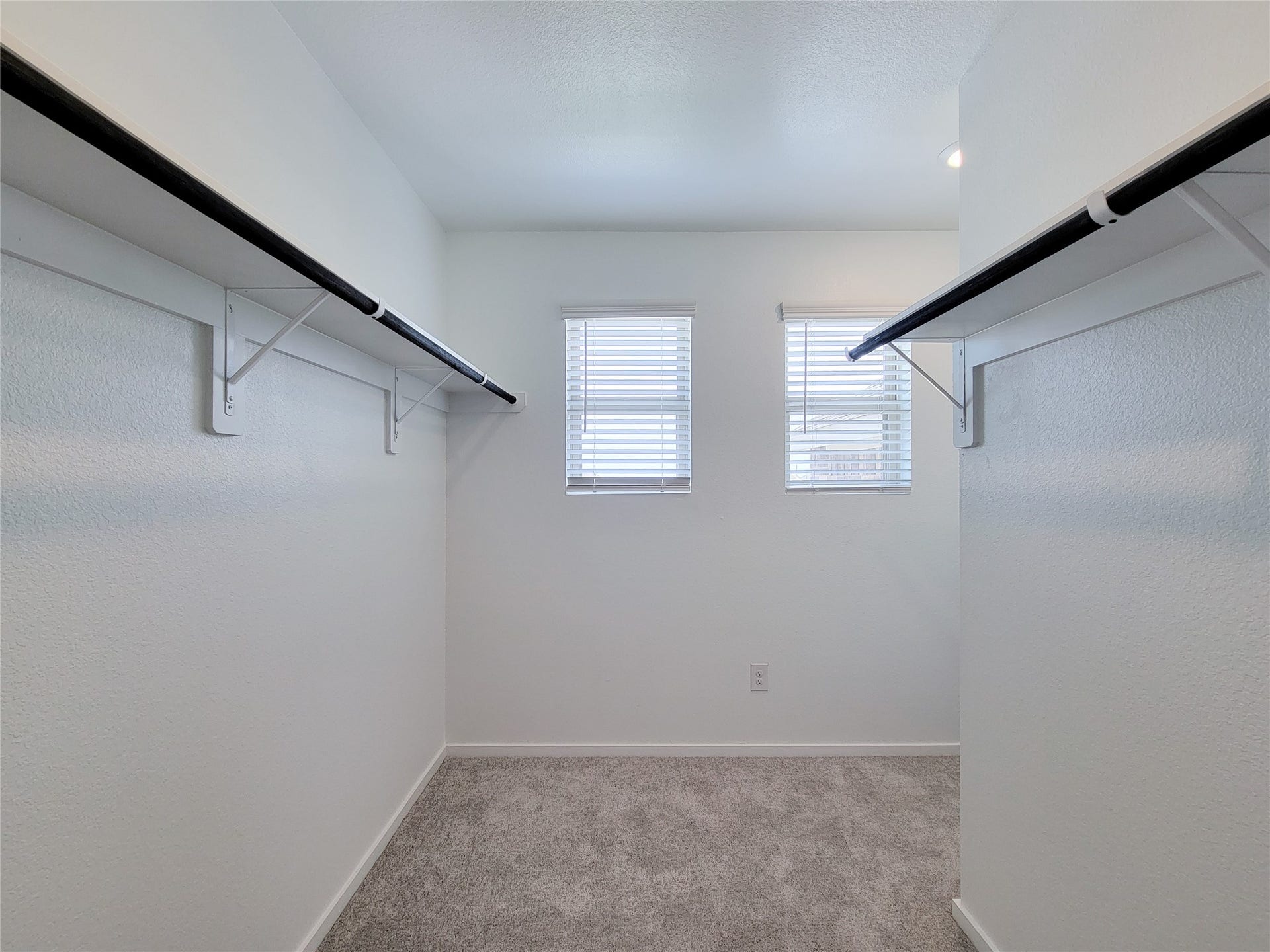 3038 Pensacola Drive, Katy, TX 77493 Huge walk-in closet