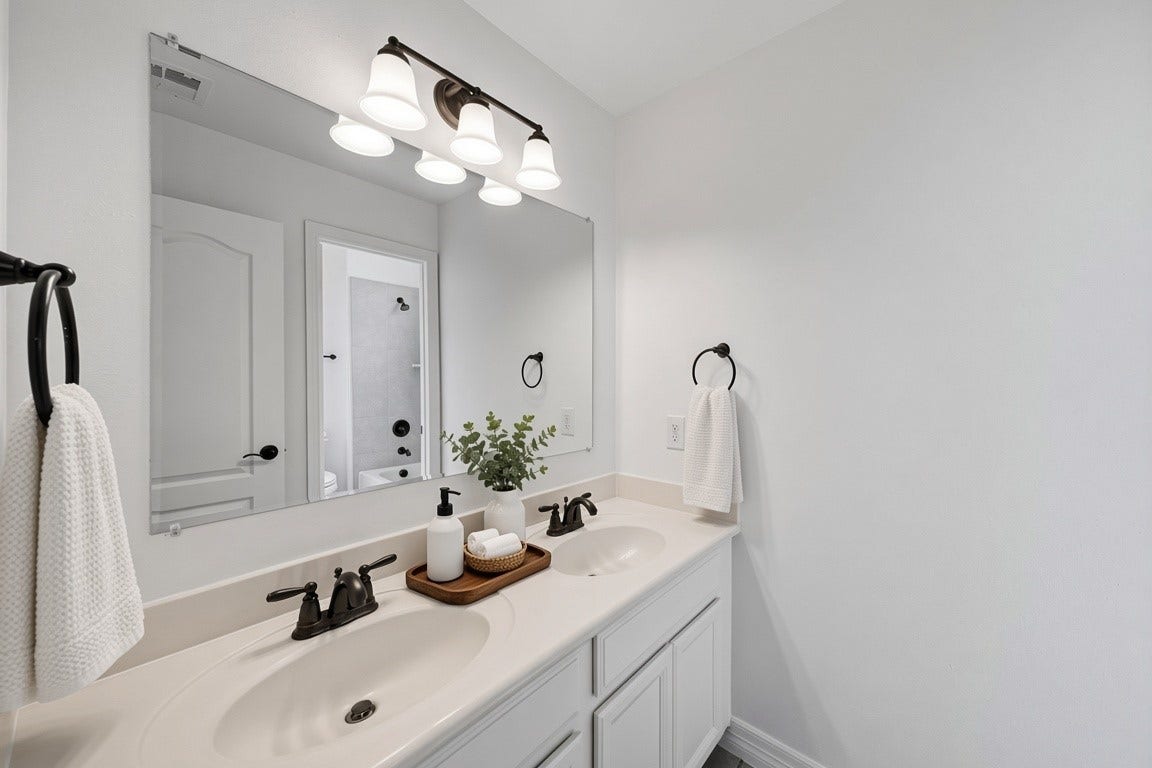 28906 Davenport Drive, Katy, TX 77494 shared secondary bathroom