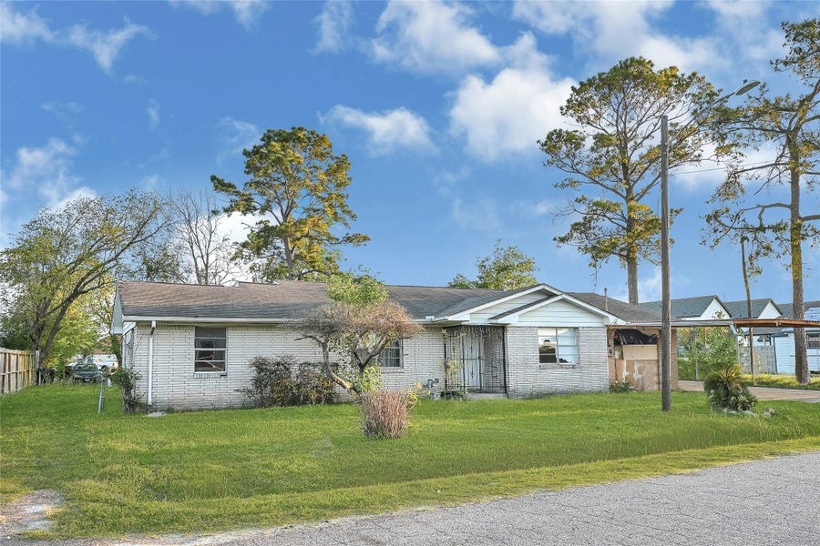 Property photo for 7954 Booker St, Houston, TX