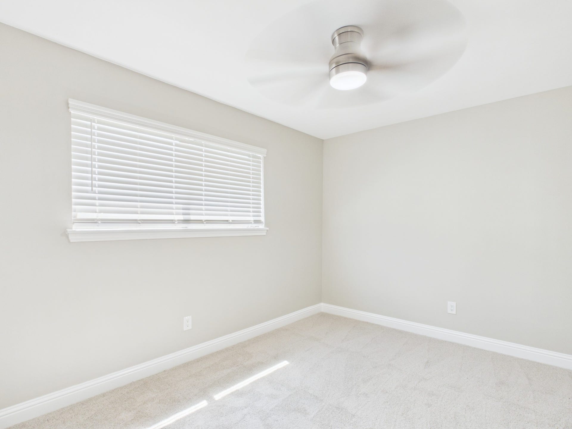 7903 Secretariat Lane, Houston, TX 77071 first bedroom