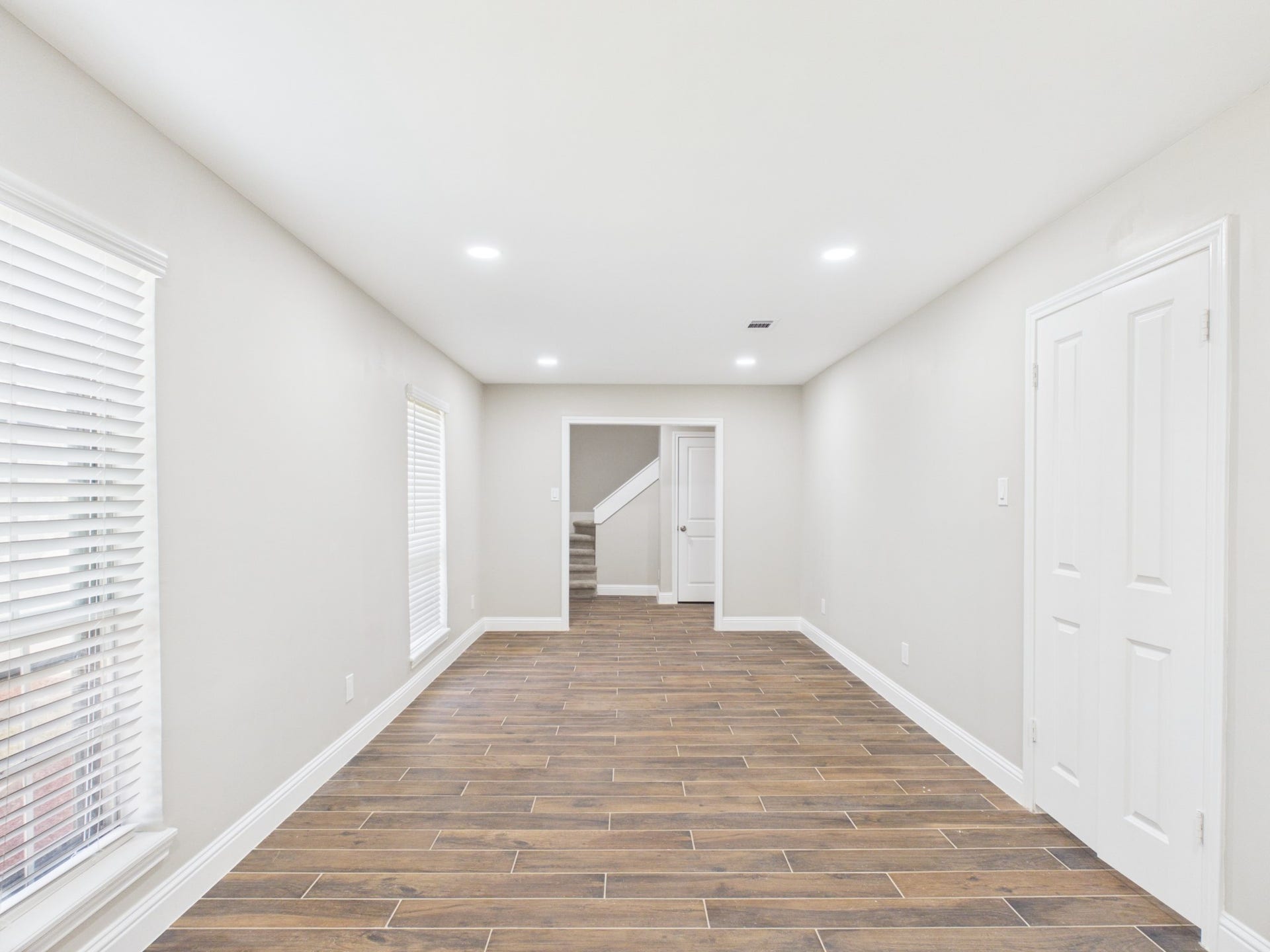7903 Secretariat Lane, Houston, TX 77071 dining room