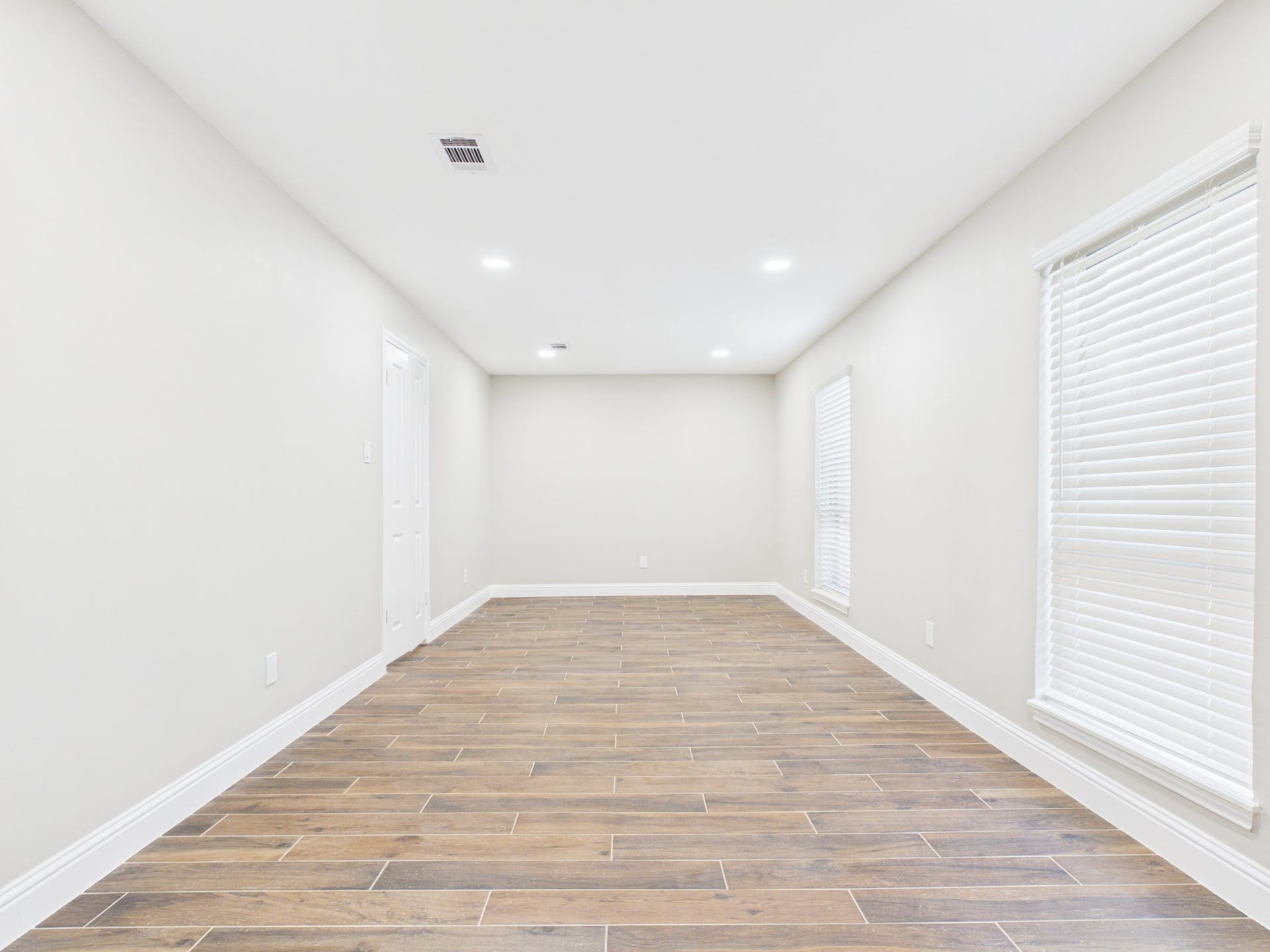 7903 Secretariat Lane, Houston, TX 77071 dining room