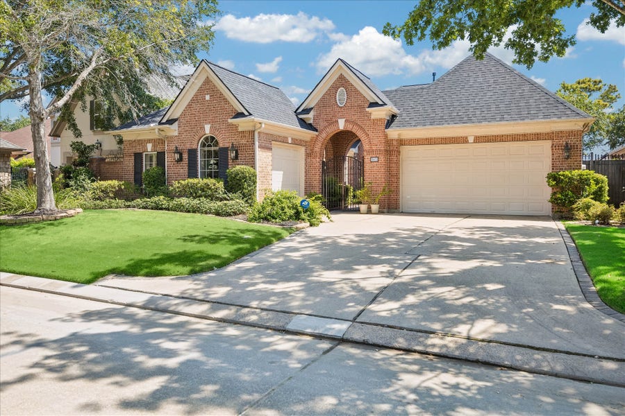 Property photo for 11411 Gallant Ridge Lane, Houston, TX