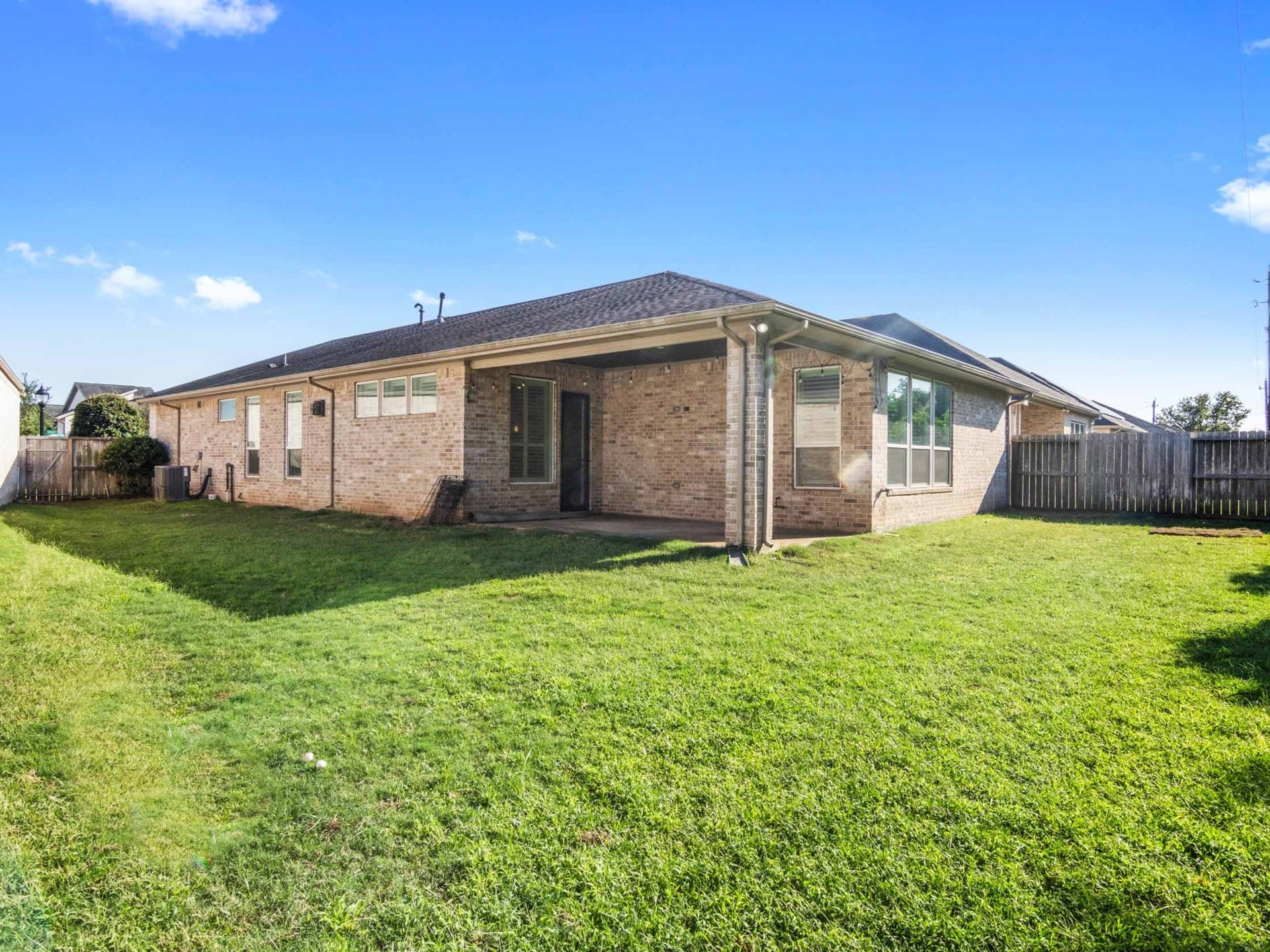 3427 Mckinney Ridge Drive, Houston, TX 77059 3427 Mckinney Ridge Drive, Houston, TX 77059