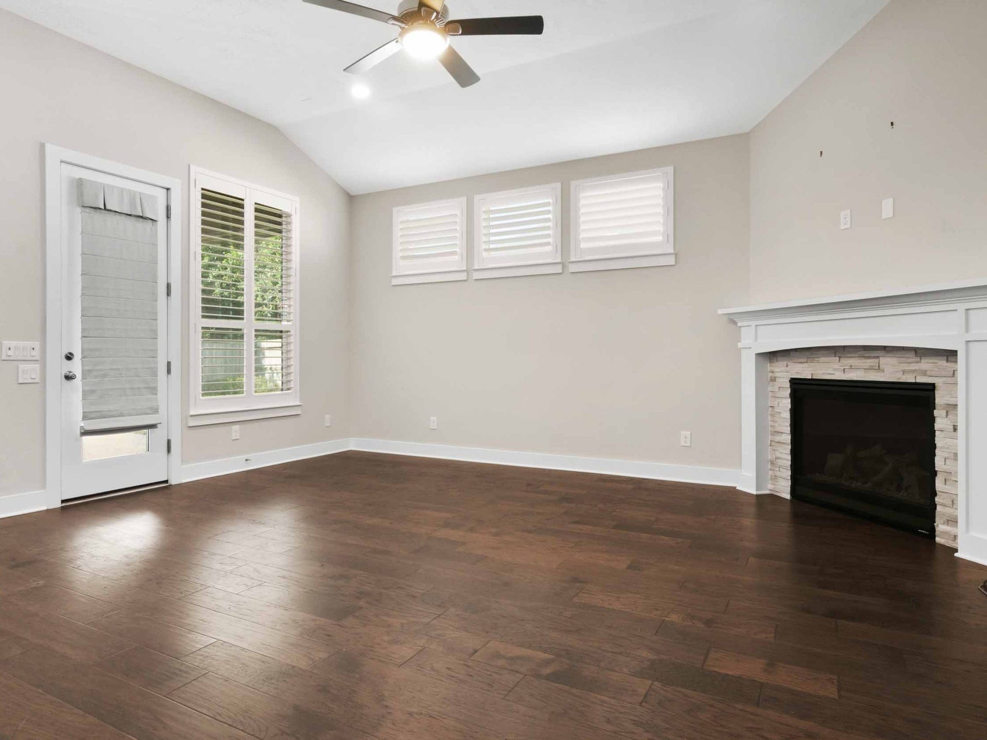 3427 Mckinney Ridge Drive, Houston, TX 77059 3427 Mckinney Ridge Drive, Houston, TX 77059