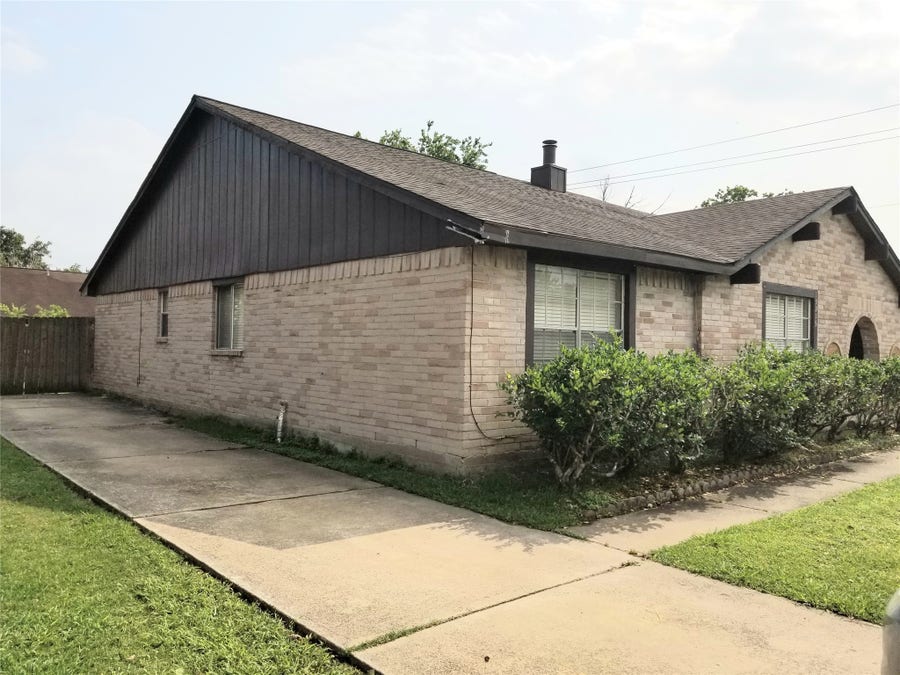 Property photo for 13915 Cravenridge Drive, Houston, TX