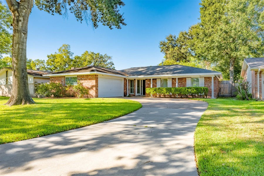 Property photo for 9330 Meadowbriar Lane, Houston, TX