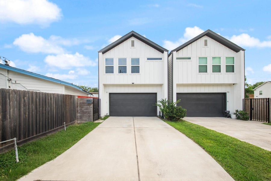 Property photo for 9 Super Street, Houston, TX