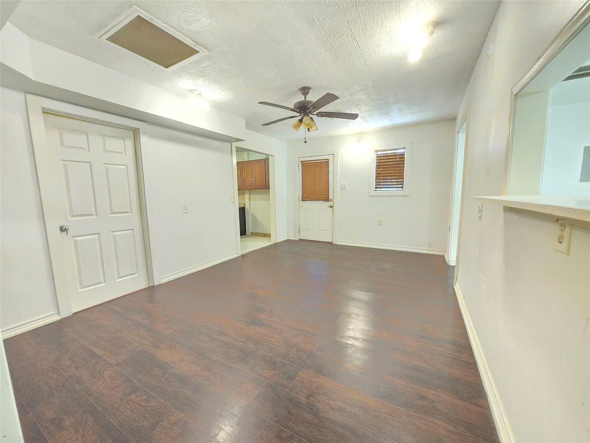 9621 Sweetwater Lane, Houston, TX 77037 9621 Sweetwater Lane, Houston, TX 77037