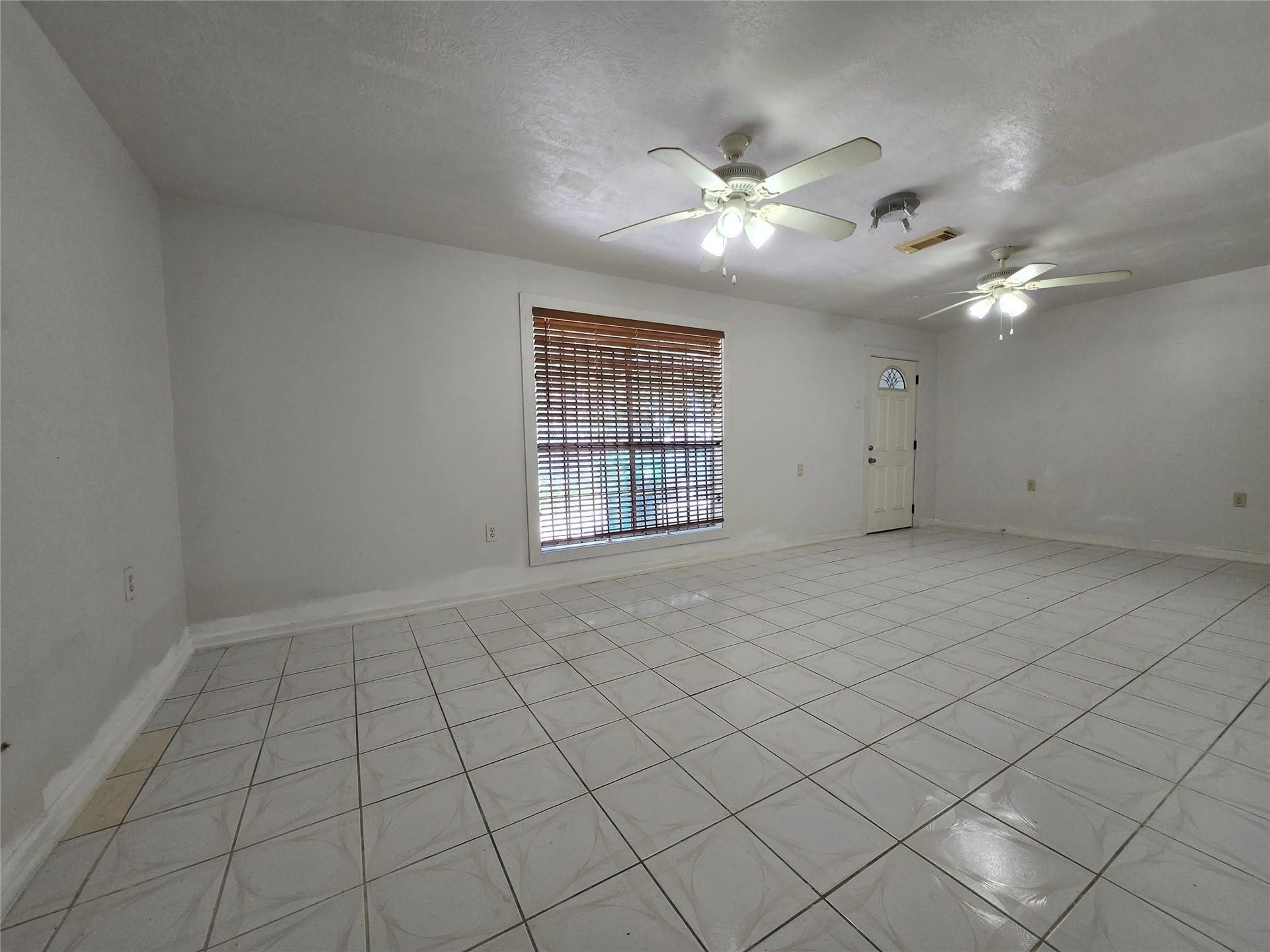 9621 Sweetwater Lane, Houston, TX 77037 9621 Sweetwater Lane, Houston, TX 77037