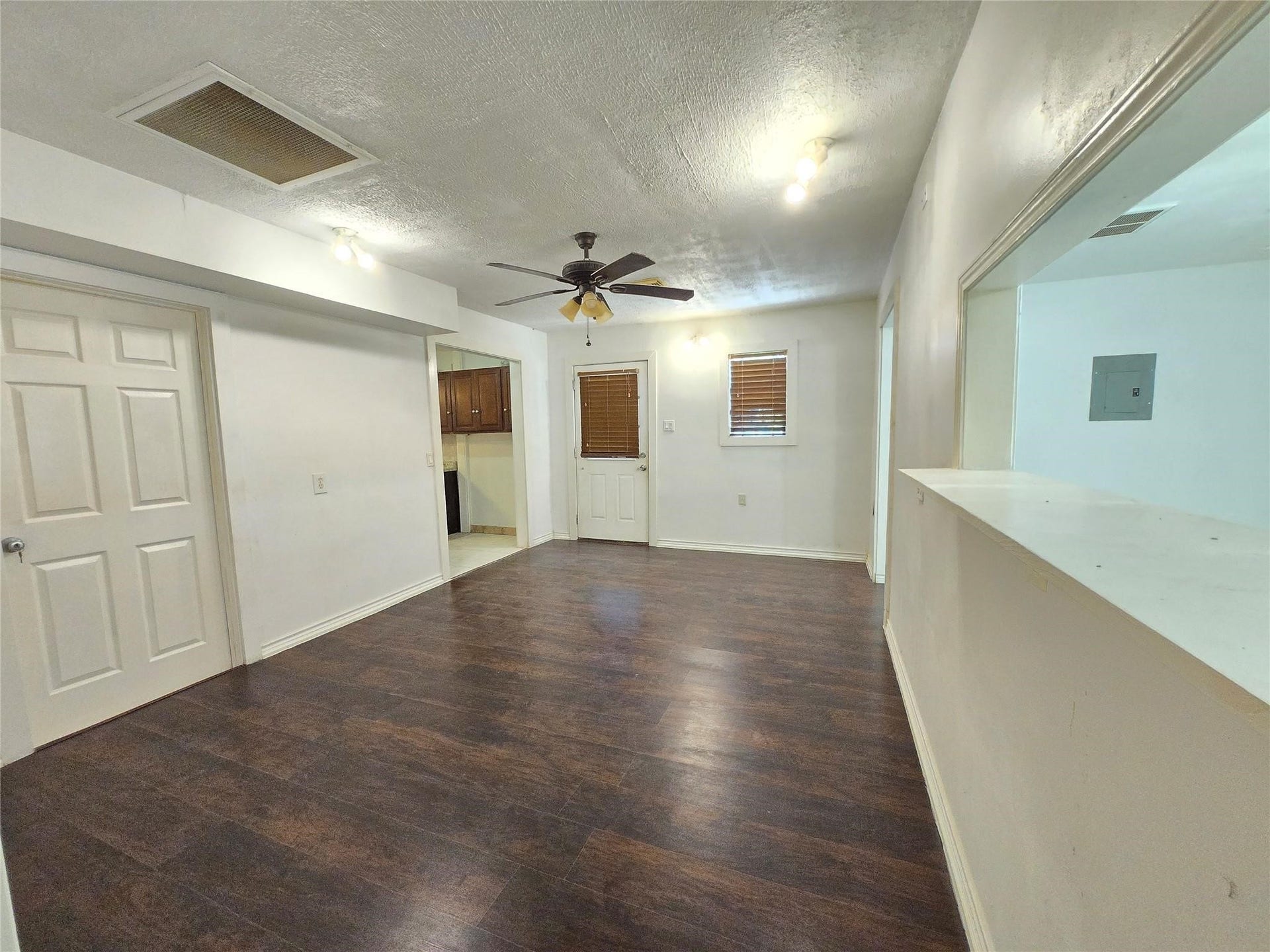 9621 Sweetwater Lane, Houston, TX 77037 9621 Sweetwater Lane, Houston, TX 77037