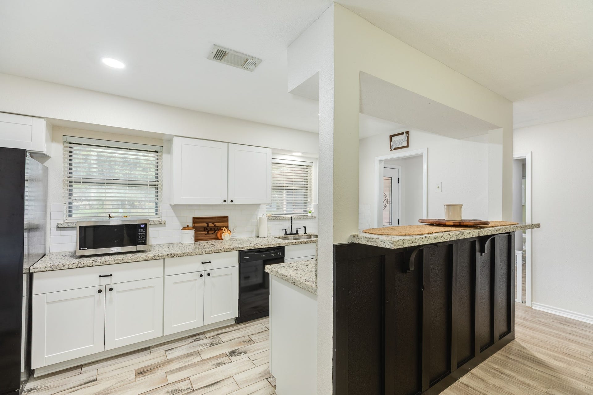 1510 Avenue B, Danbury, TX 77534 1510 Avenue B, Danbury, TX 77534