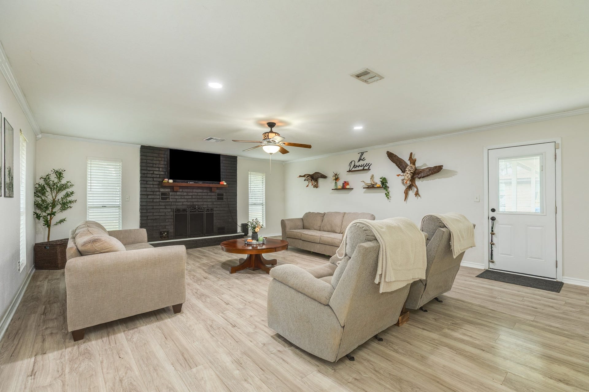 1510 Avenue B, Danbury, TX 77534 1510 Avenue B, Danbury, TX 77534