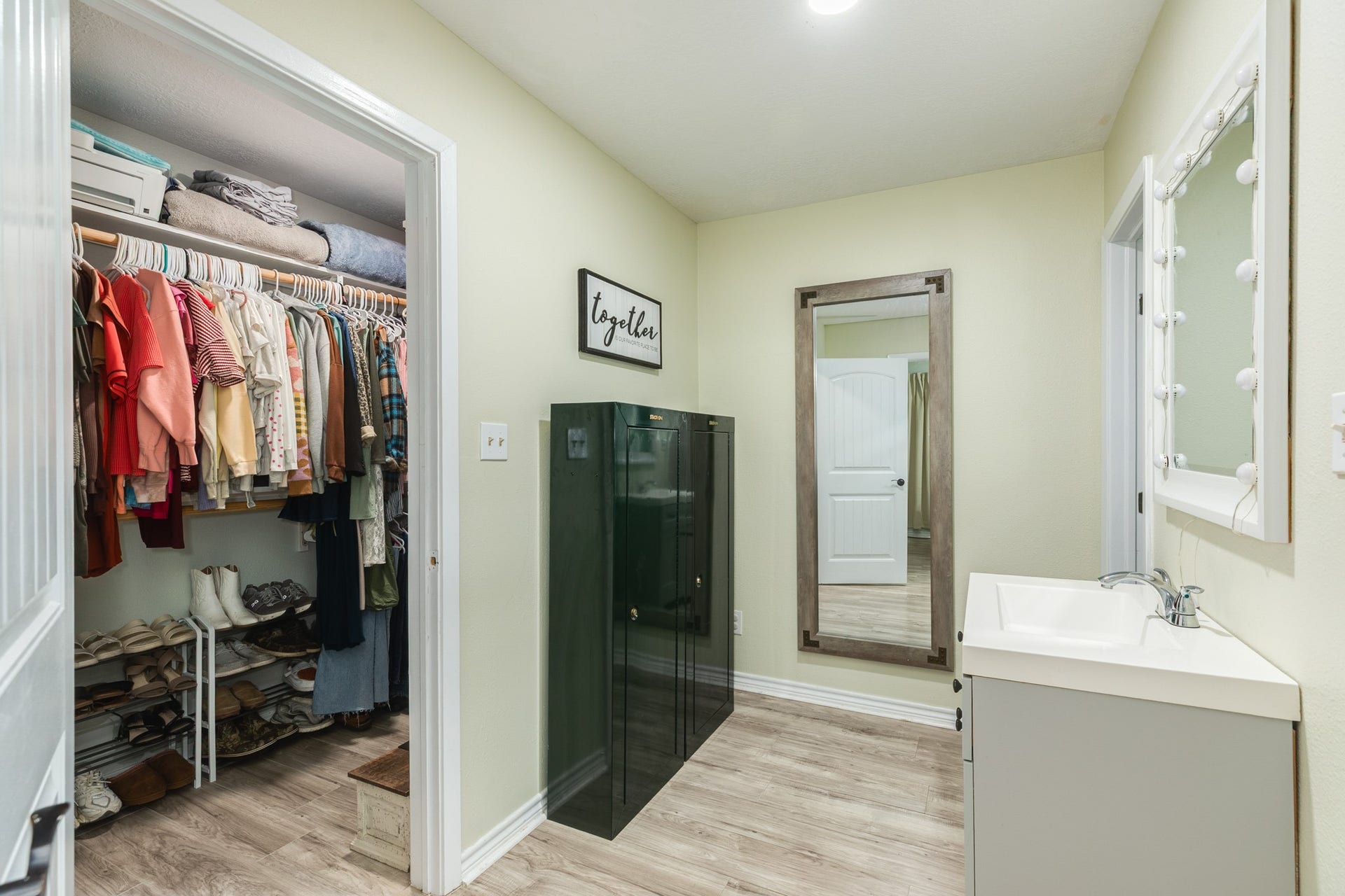 1510 Avenue B, Danbury, TX 77534 1510 Avenue B, Danbury, TX 77534