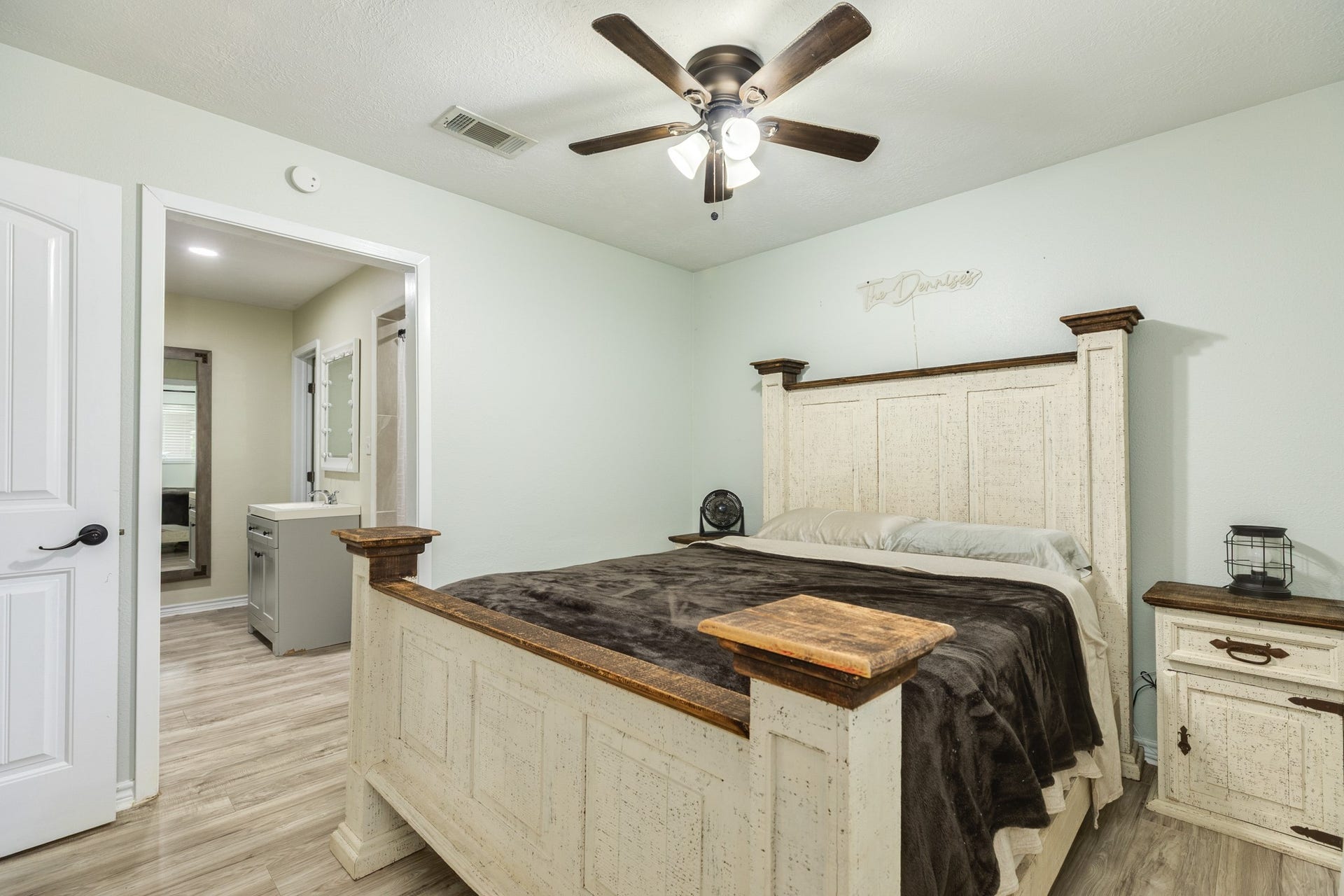 1510 Avenue B, Danbury, TX 77534 1510 Avenue B, Danbury, TX 77534