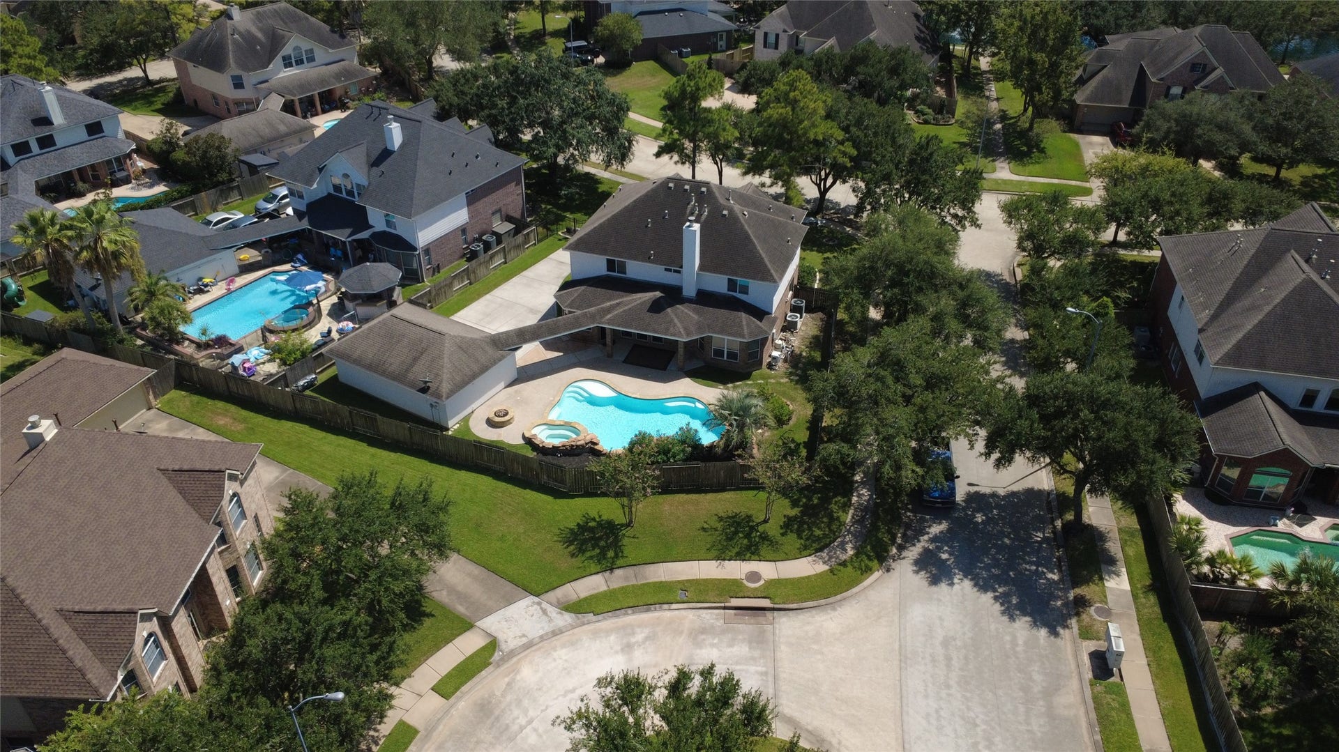 15730 Lake Loop Drive, Cypress, TX 77433 15730 Lake Loop Drive, Cypress, TX 77433