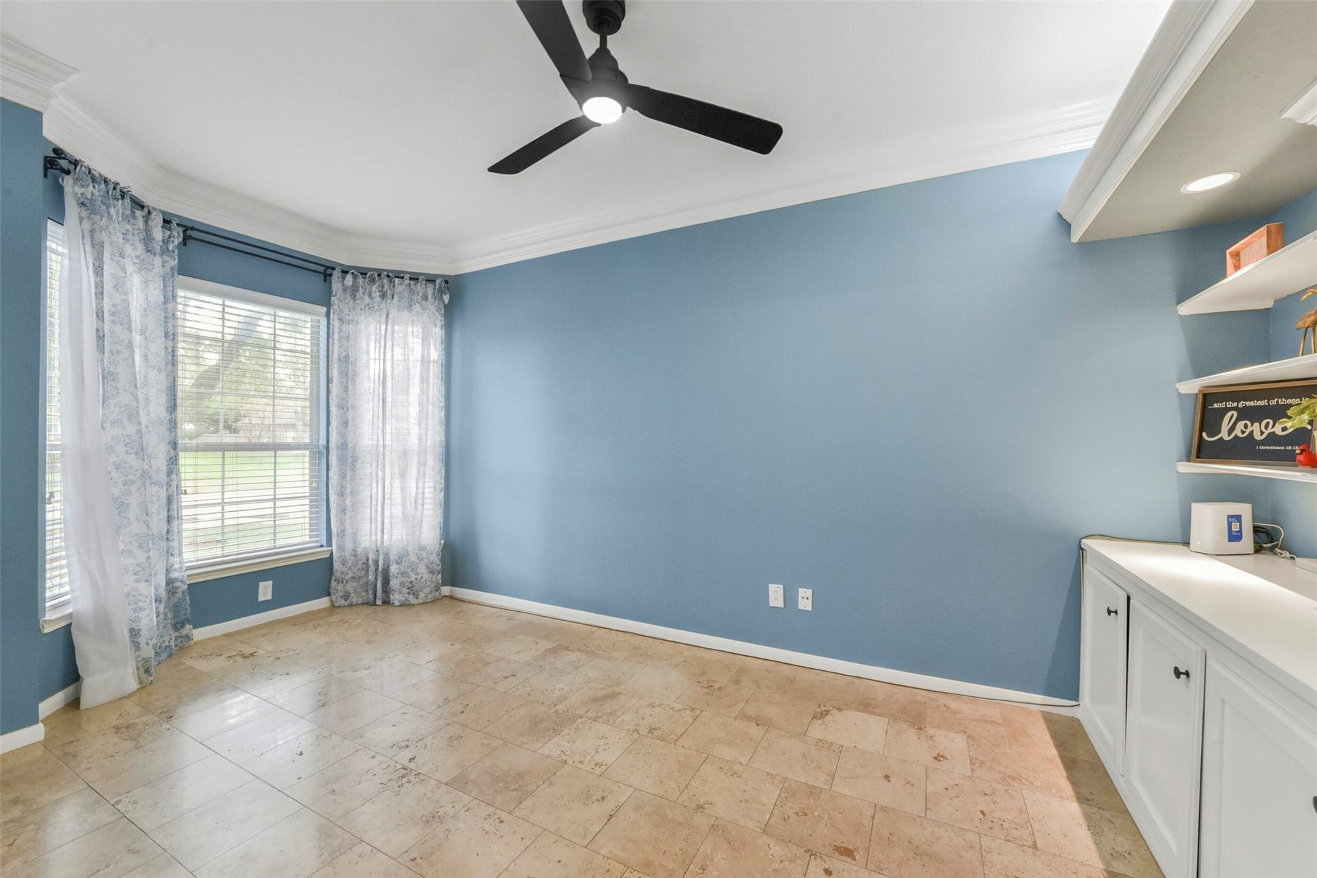 15730 Lake Loop Drive, Cypress, TX 77433 15730 Lake Loop Drive, Cypress, TX 77433