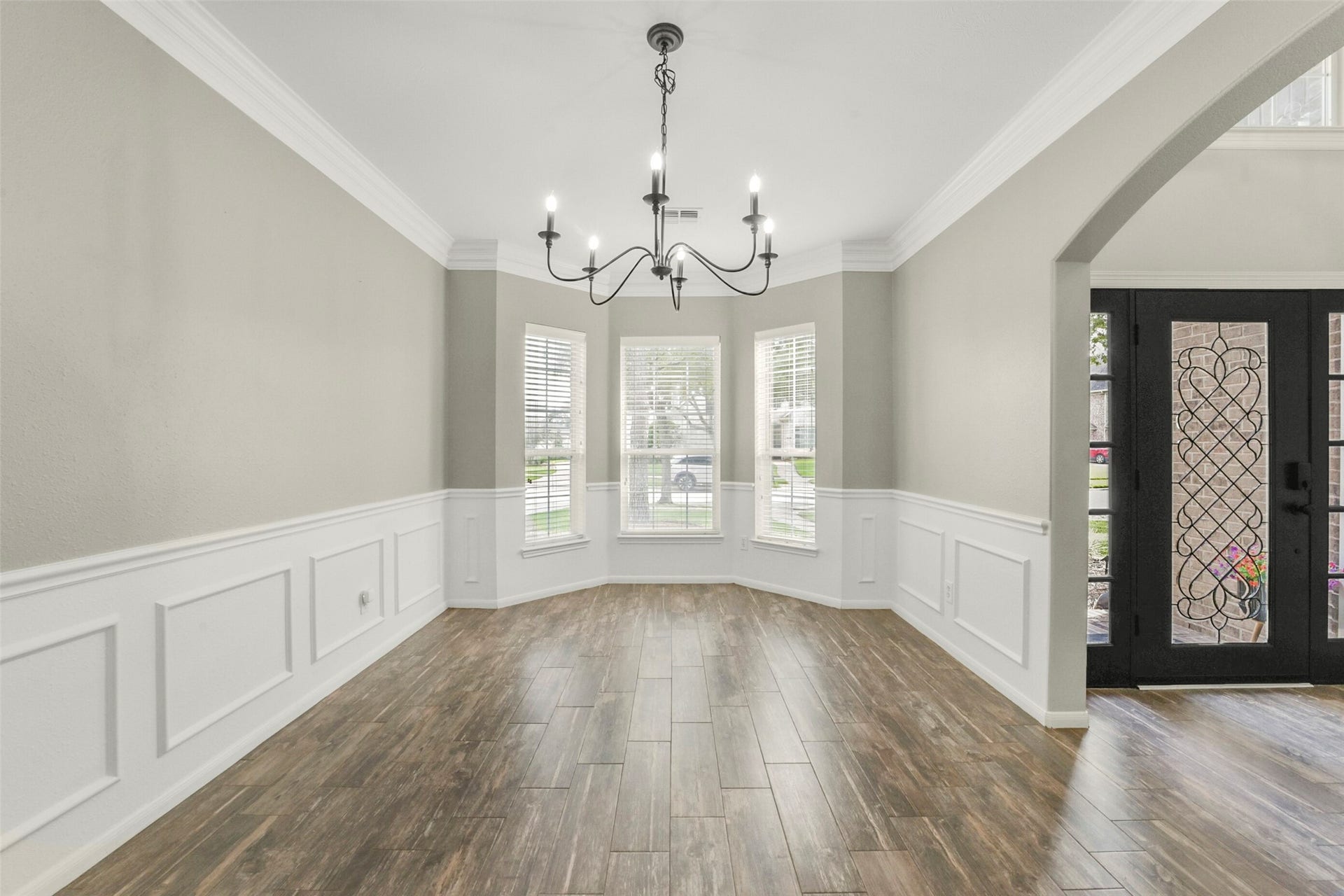 15730 Lake Loop Drive, Cypress, TX 77433 15730 Lake Loop Drive, Cypress, TX 77433