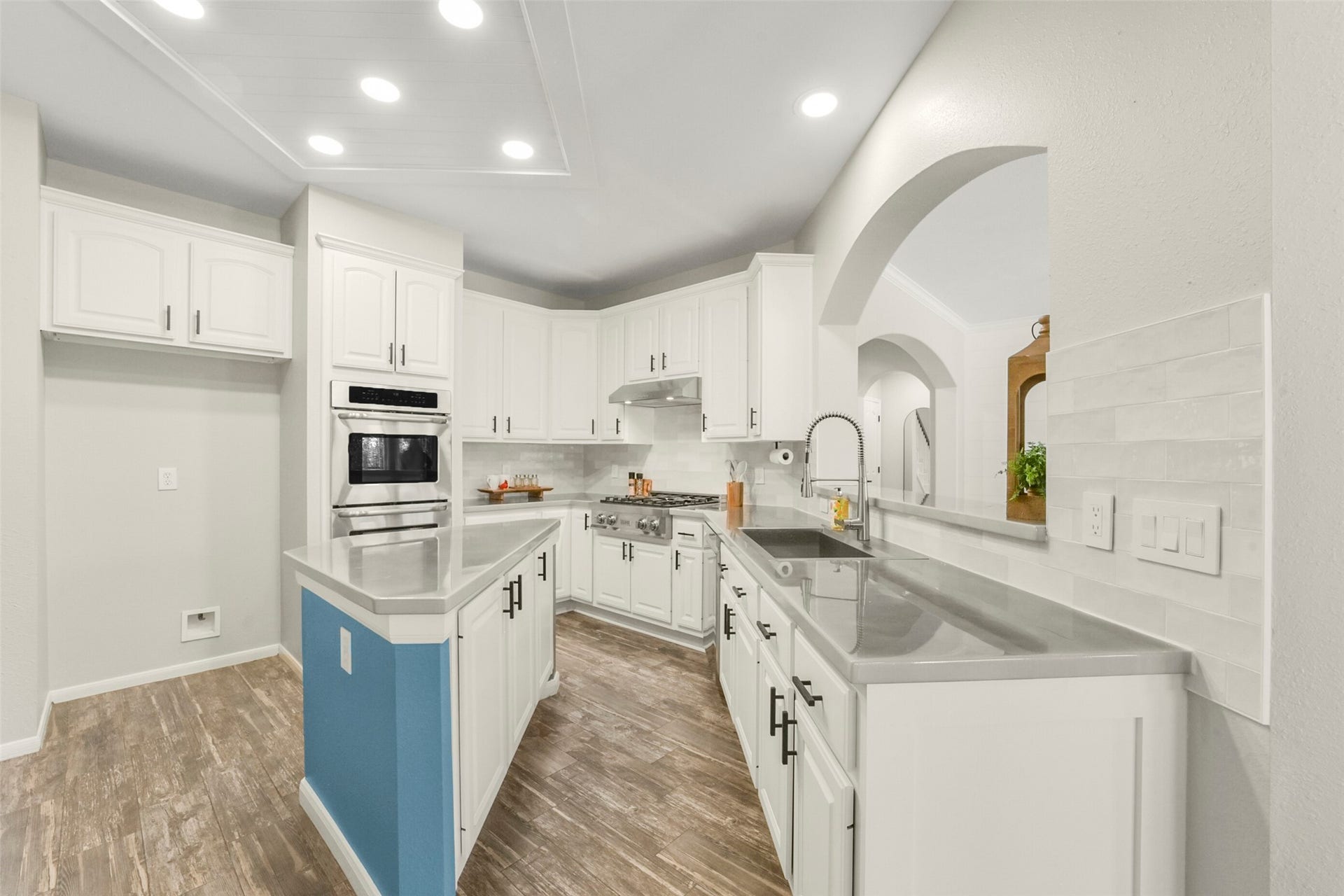 15730 Lake Loop Drive, Cypress, TX 77433 15730 Lake Loop Drive, Cypress, TX 77433