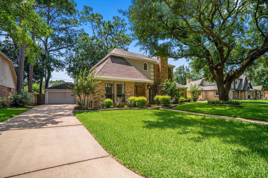 Property photo for 15711 Downford Drive, Tomball, TX